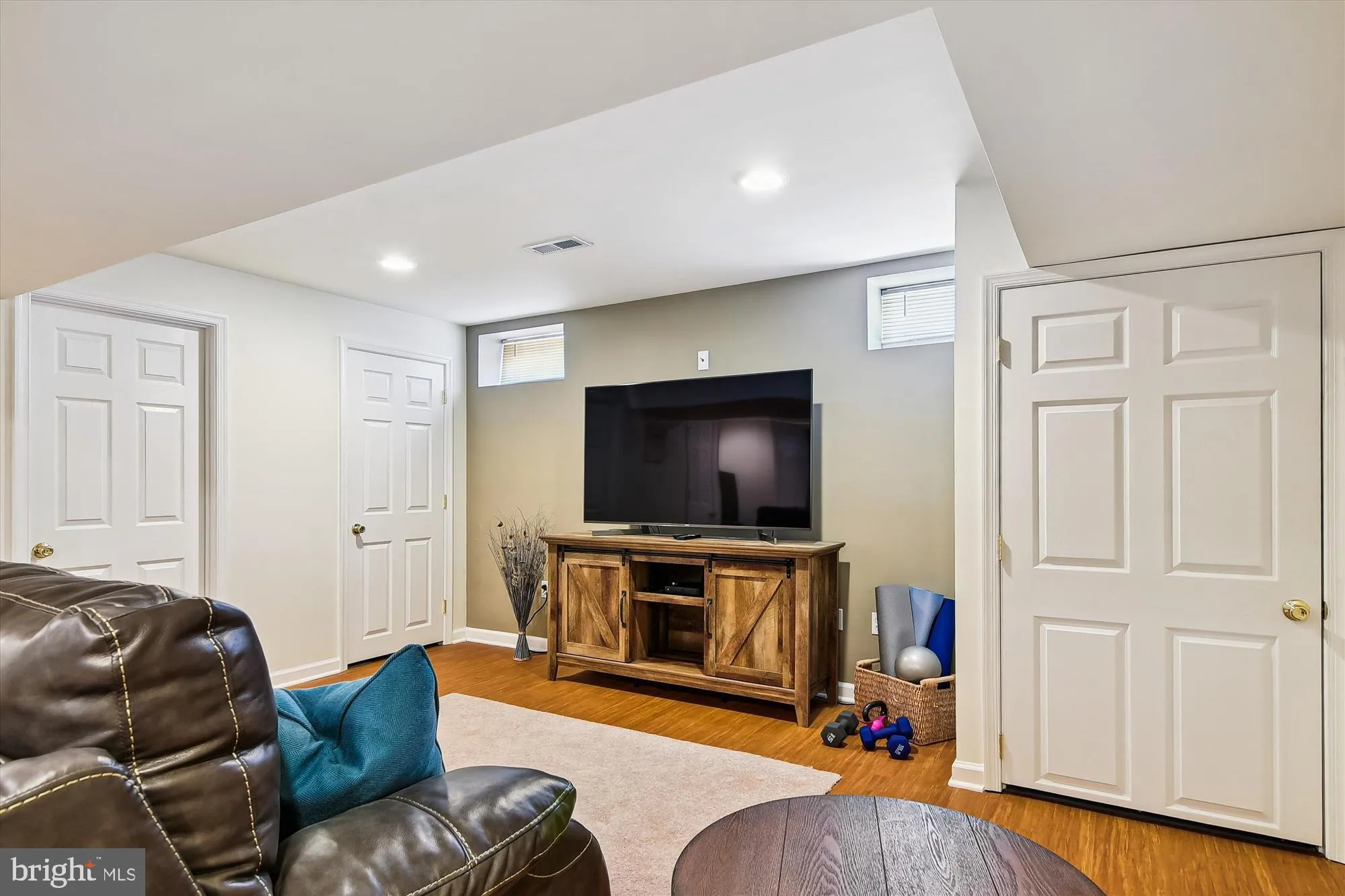 Severna Park, Maryland 21146, United States, 3 Bedrooms Bedrooms, ,4 BathroomsBathrooms,Residential,Active,155515