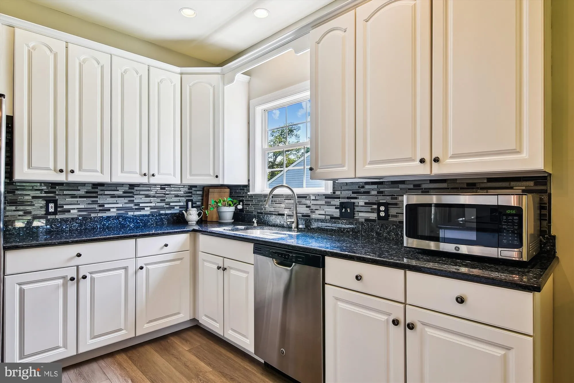 Severna Park, Maryland 21146, United States, 3 Bedrooms Bedrooms, ,4 BathroomsBathrooms,Residential,Active,155515