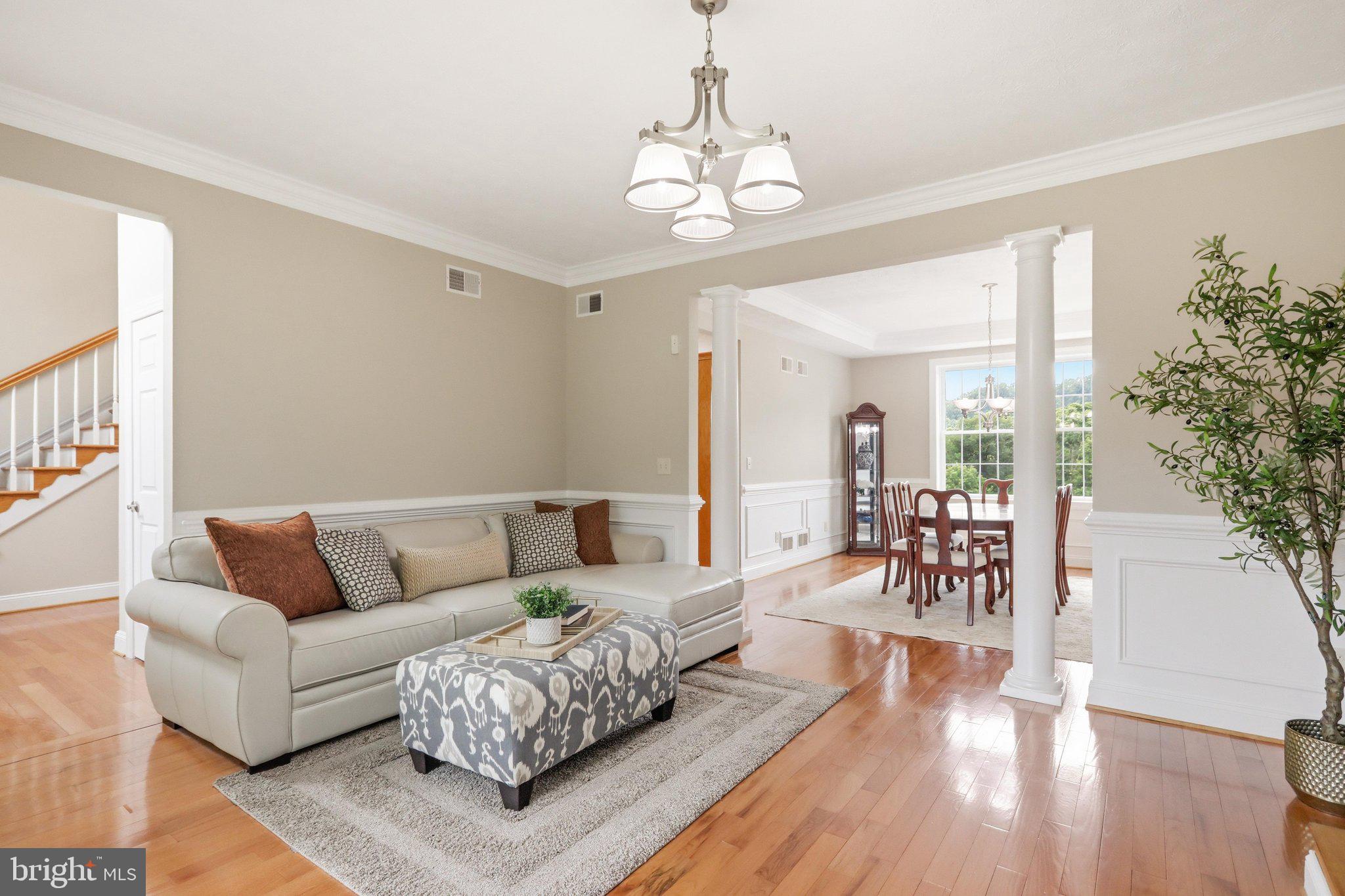18 TREASURE DRIVE