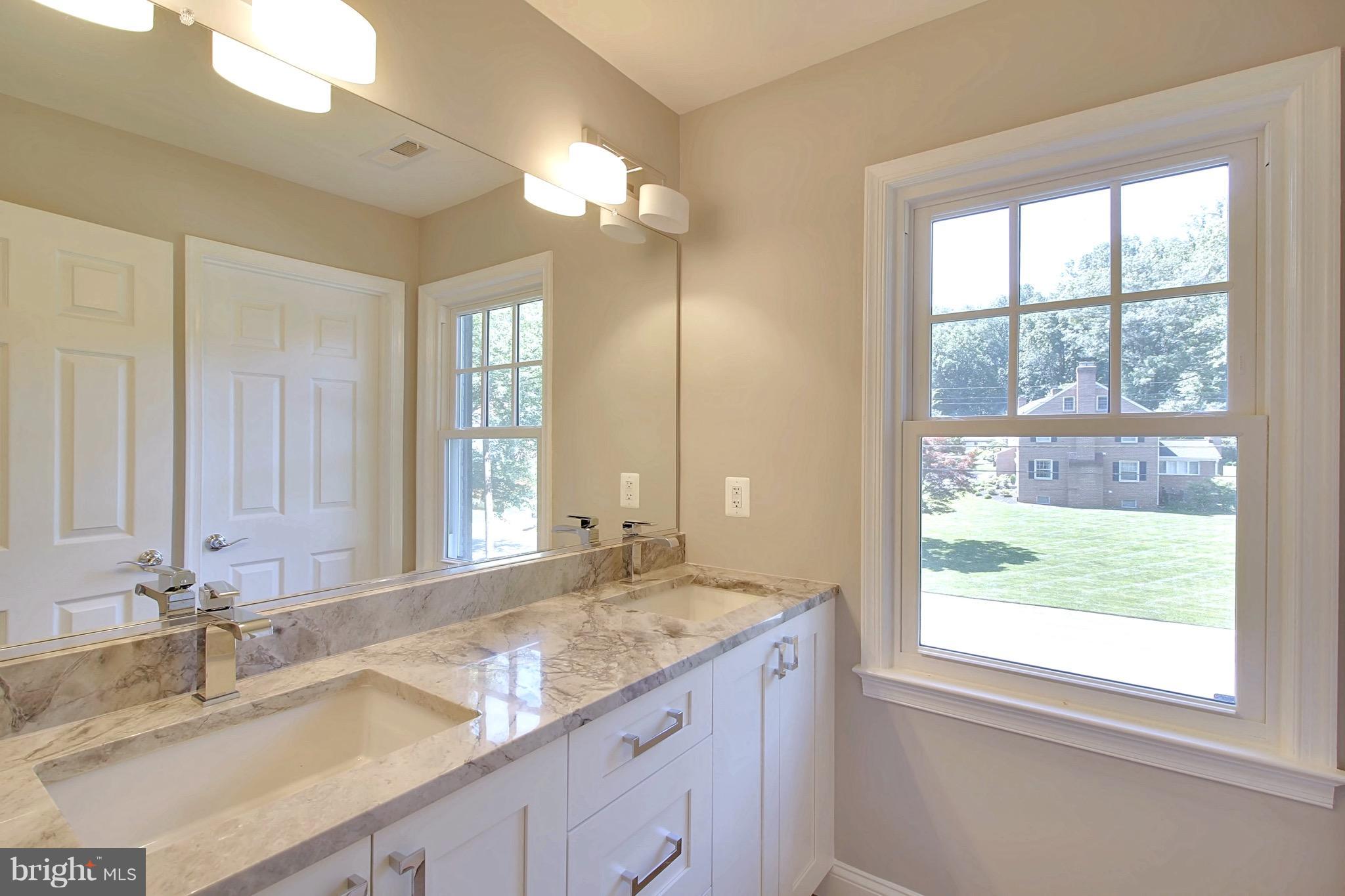 BRADLEY MANOR - Residential