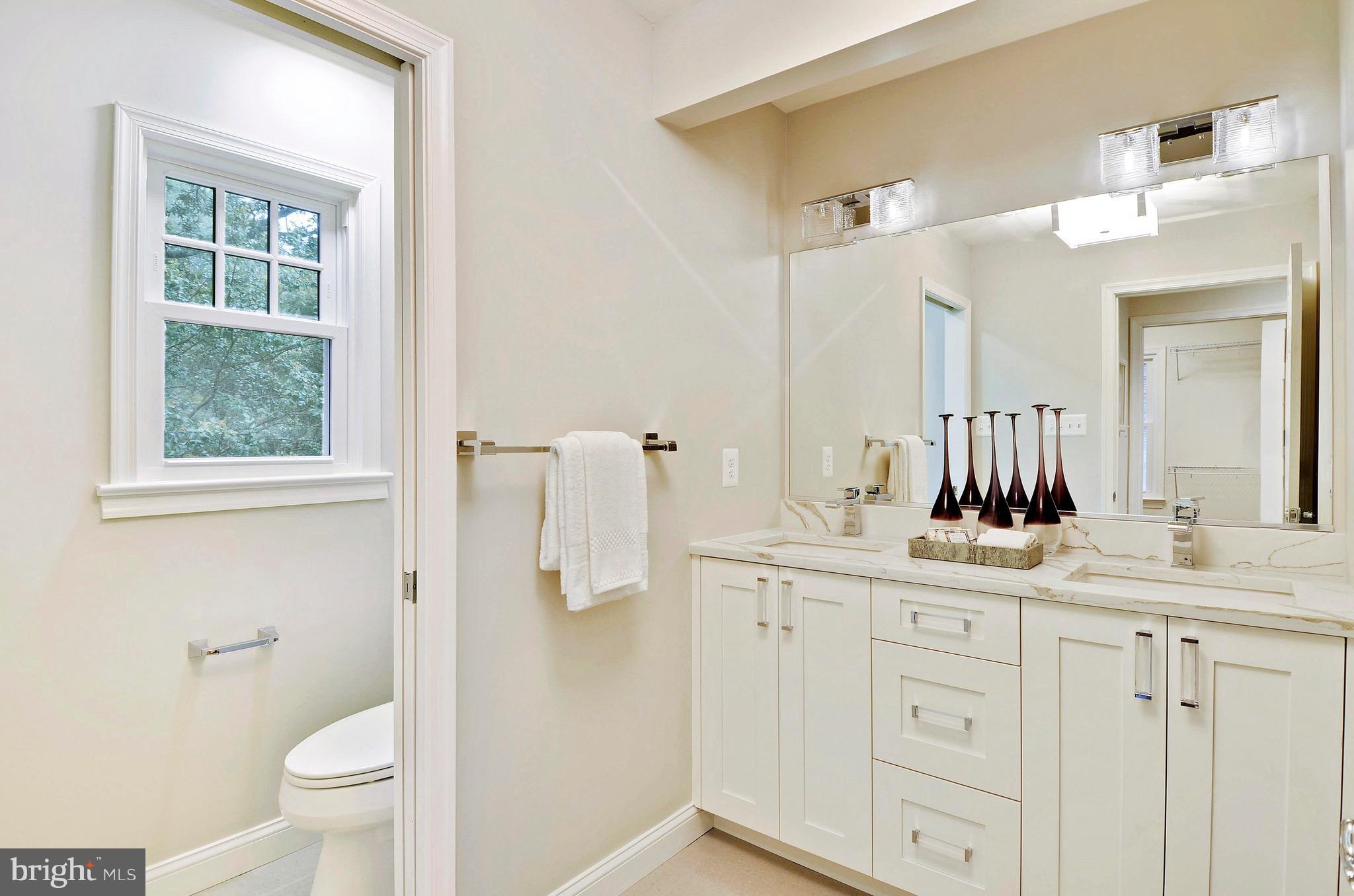 BRADLEY MANOR - Residential