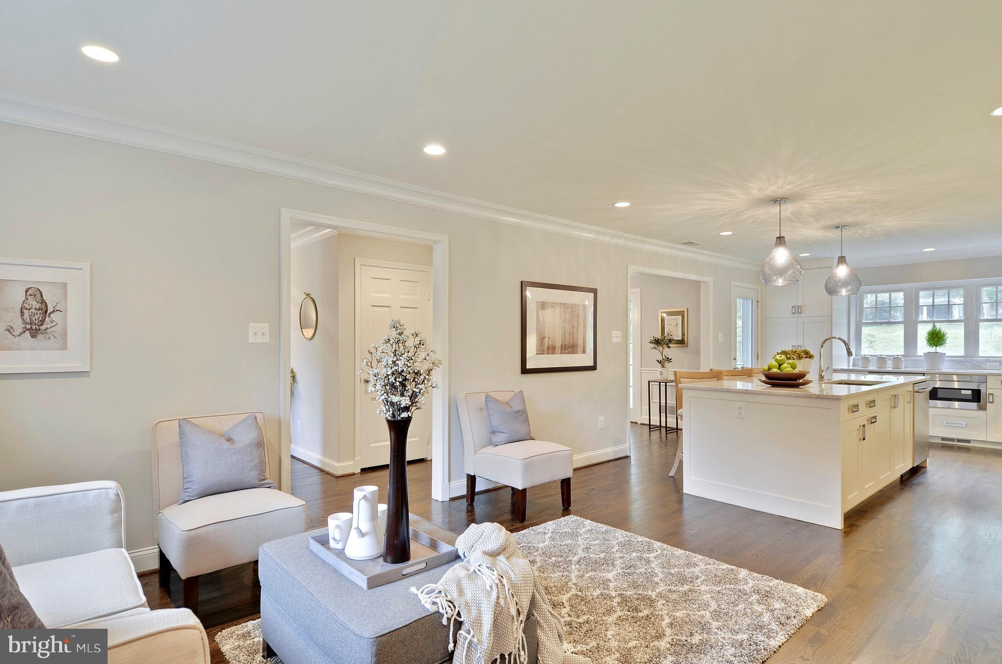 BRADLEY MANOR - Residential