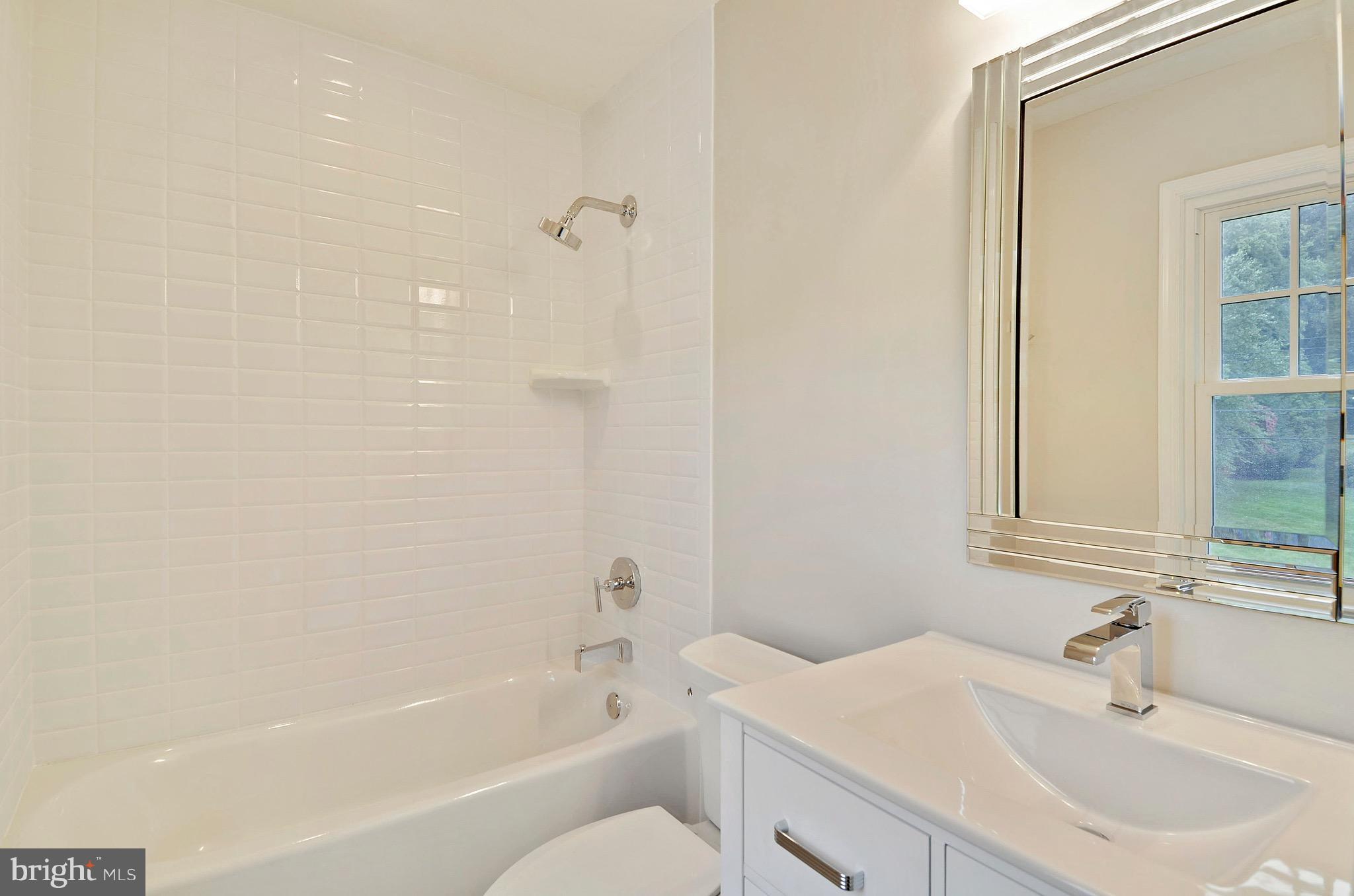 BRADLEY MANOR - Residential