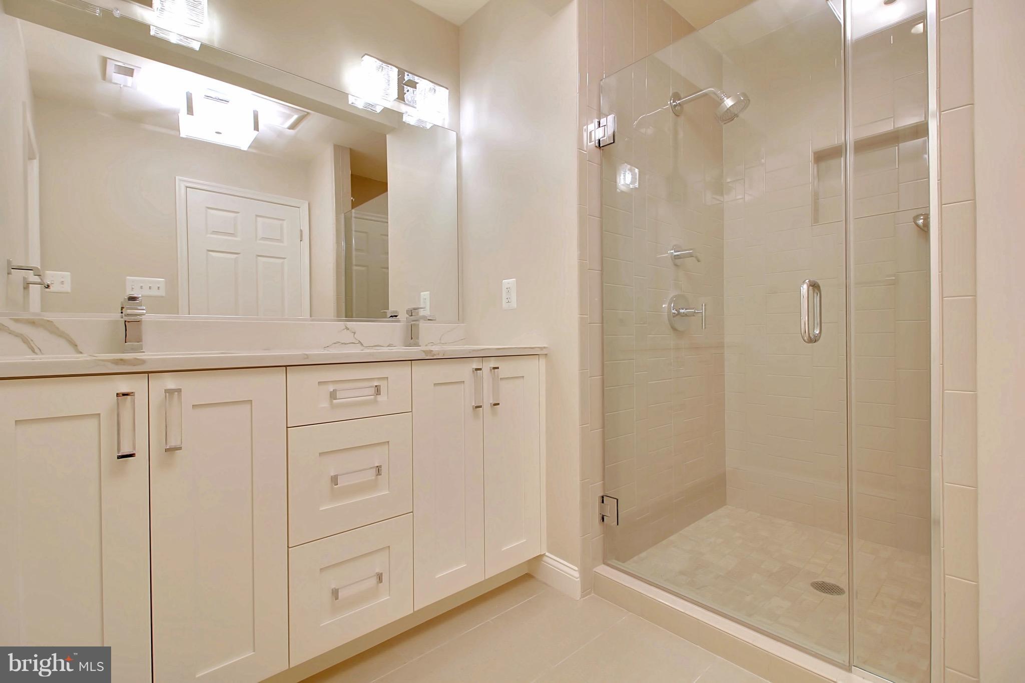 BRADLEY MANOR - Residential