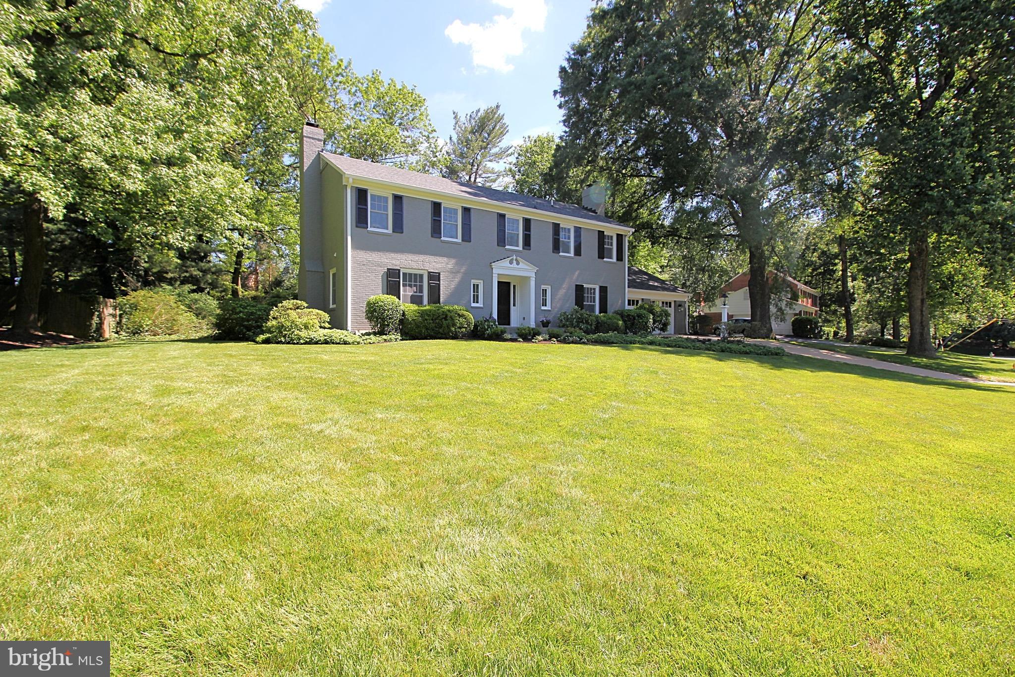 BRADLEY MANOR - Residential