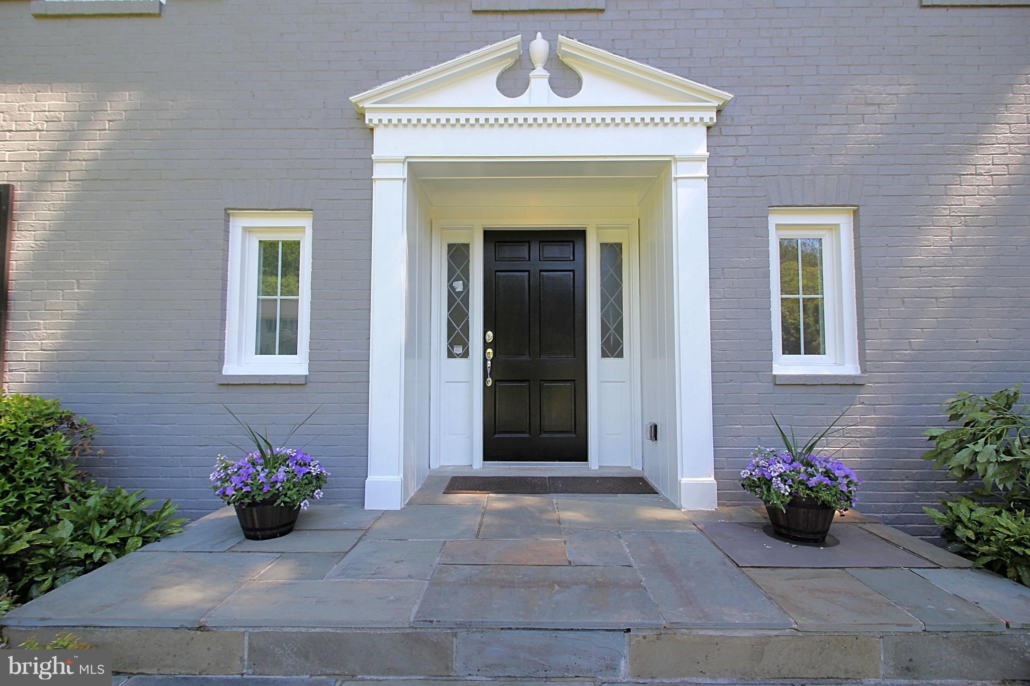 BRADLEY MANOR - Residential