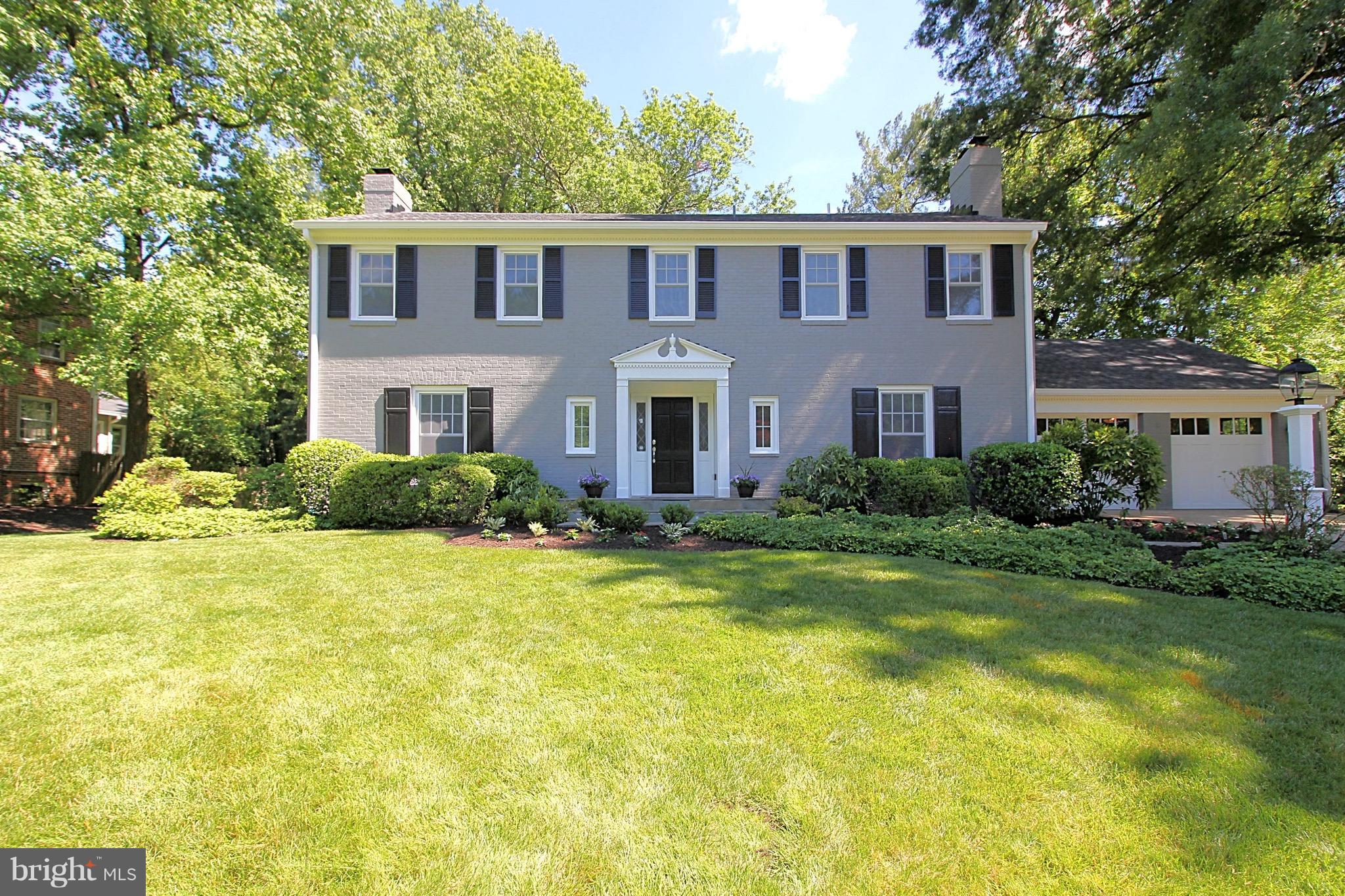 BRADLEY MANOR - Residential