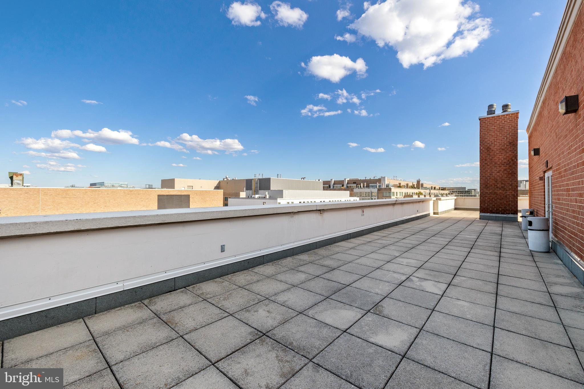 WEST END - Residential