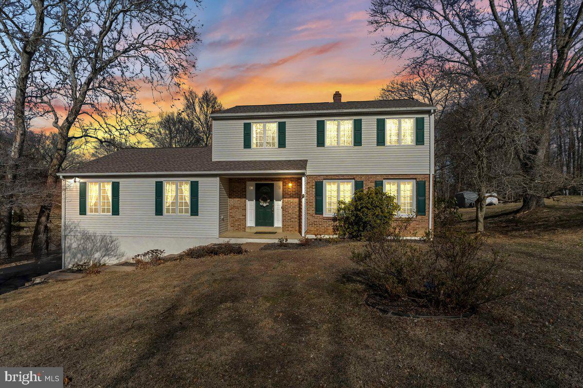 SURREY RIDGE - Residential