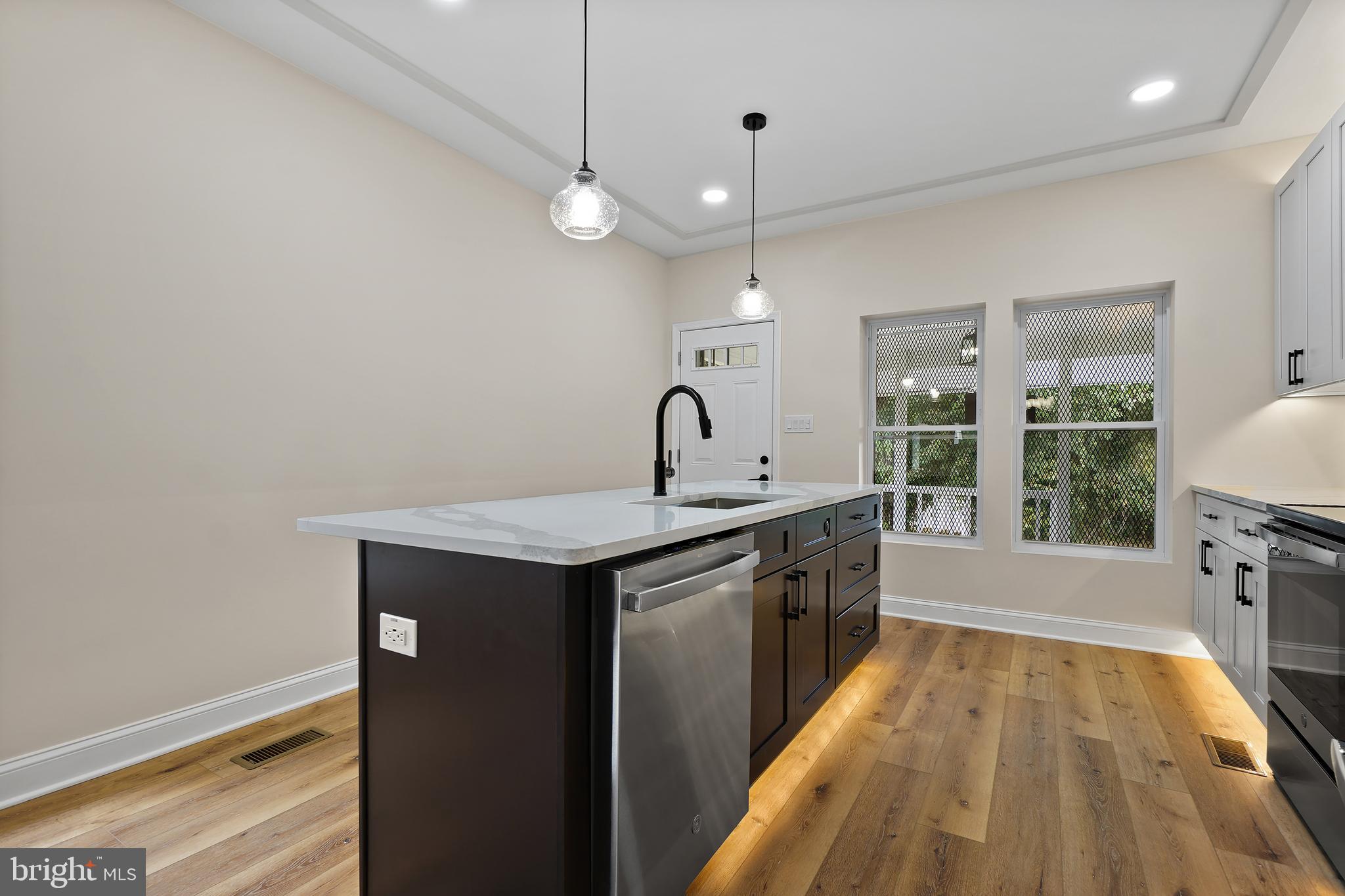 IRVINGTON - Residential