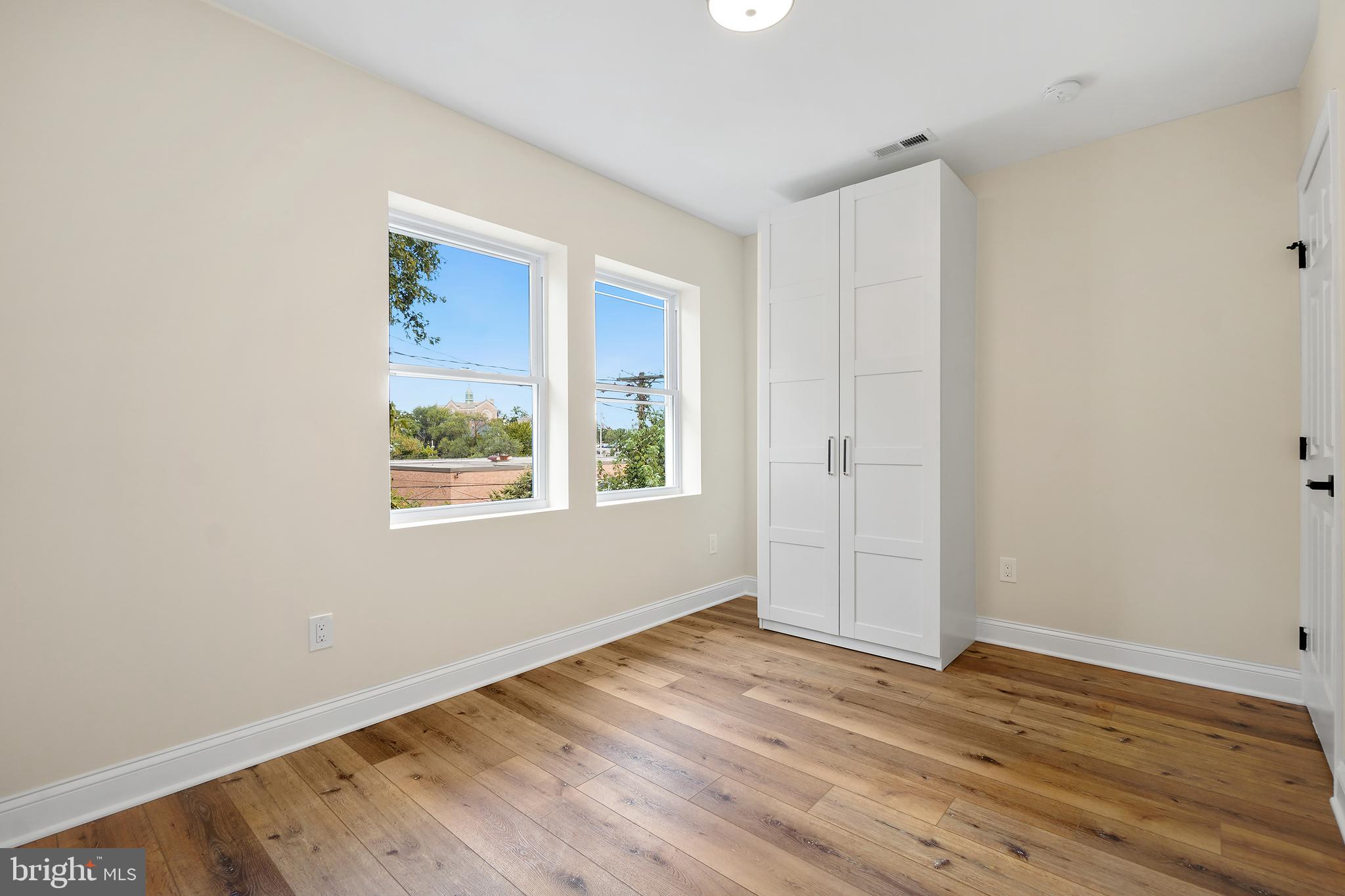 IRVINGTON - Residential