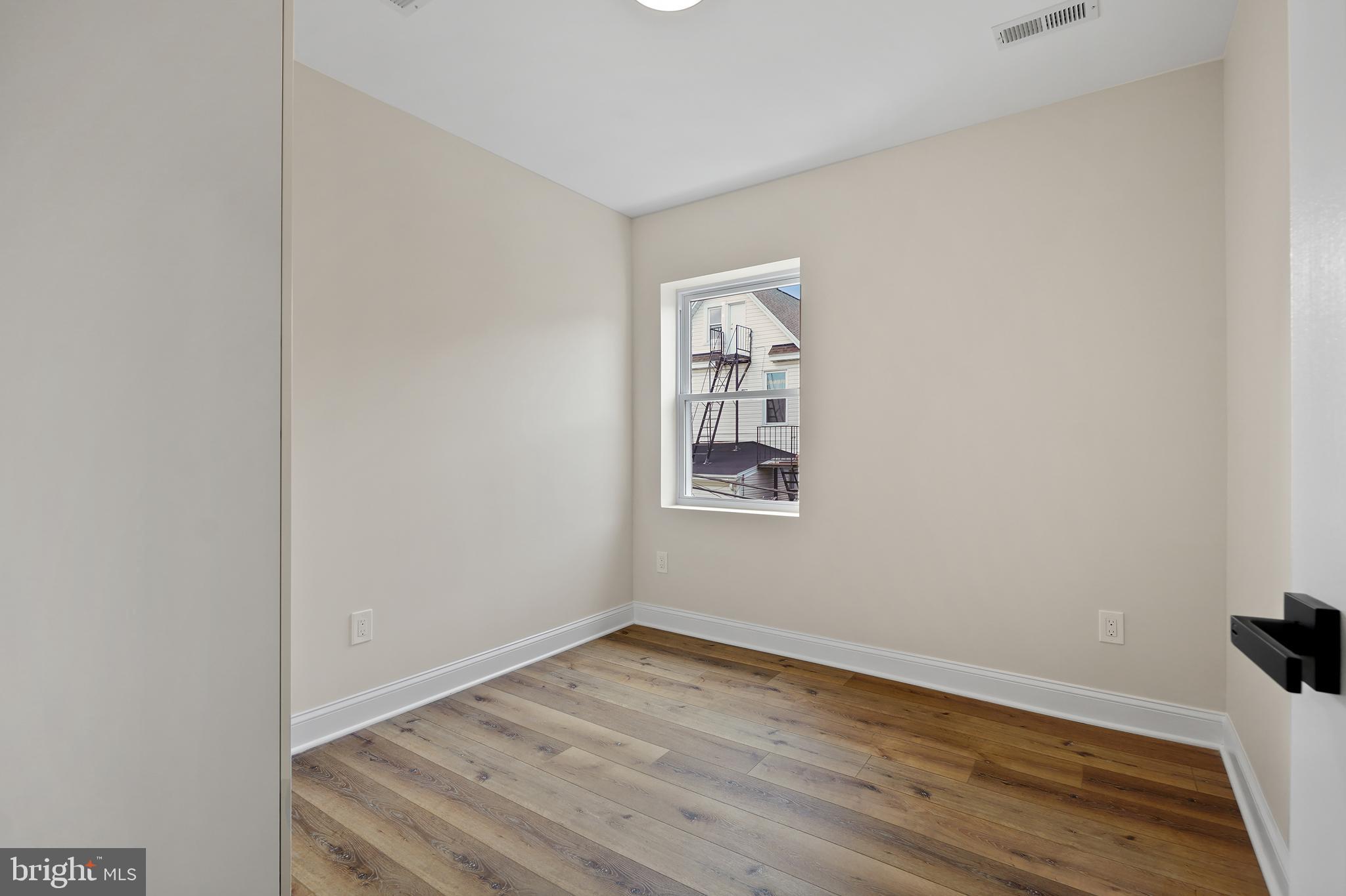 IRVINGTON - Residential