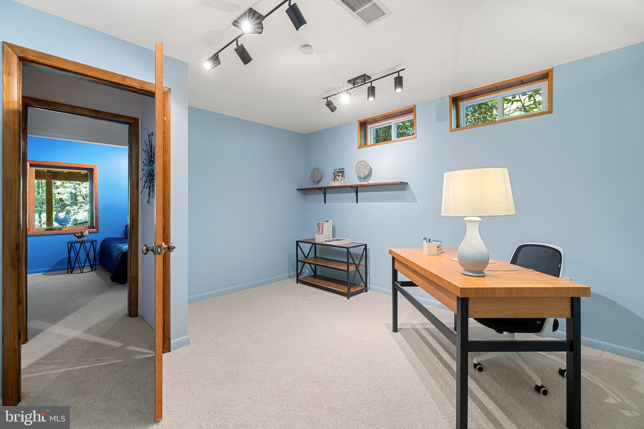 CATOCTIN MT - Residential