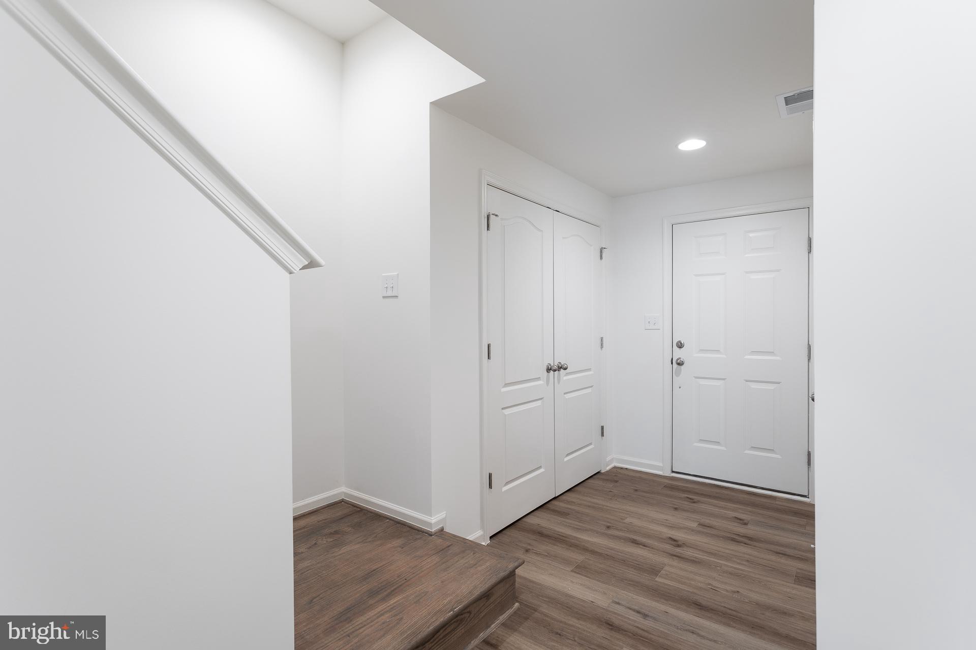 ARCHERS ROCK - Residential