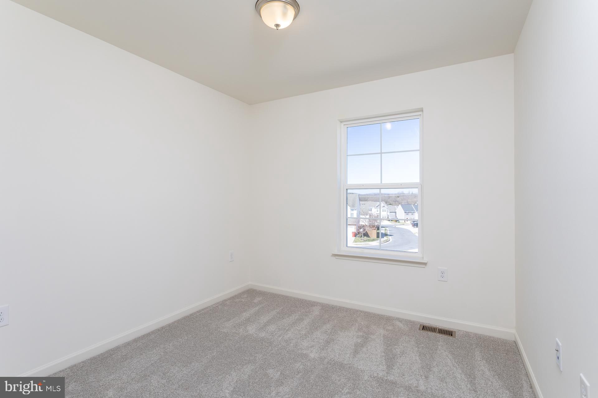 ARCHERS ROCK - Residential