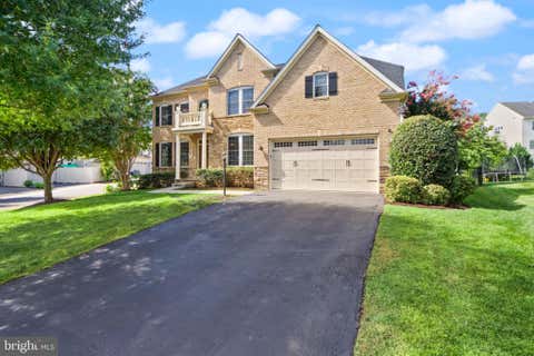 Homes For Rent - 42487 Pine Forest Drive<br/> CHANTILLY, VA 20152