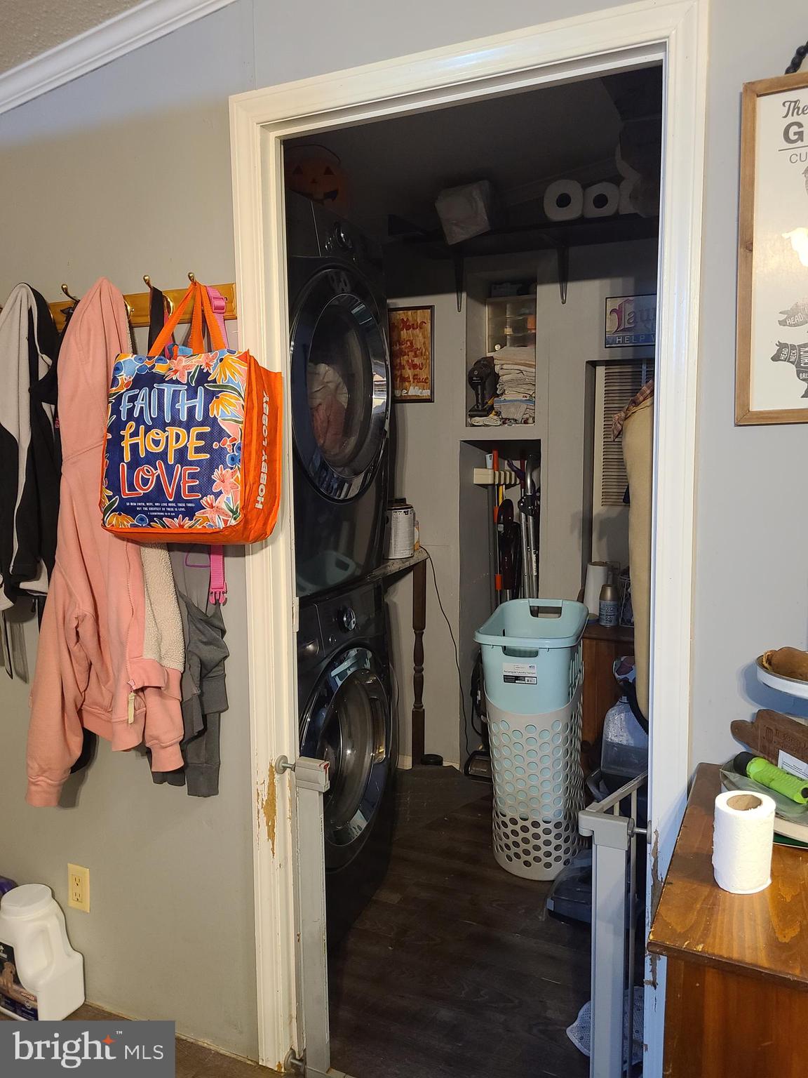 33206 CRABAPPLE LANE