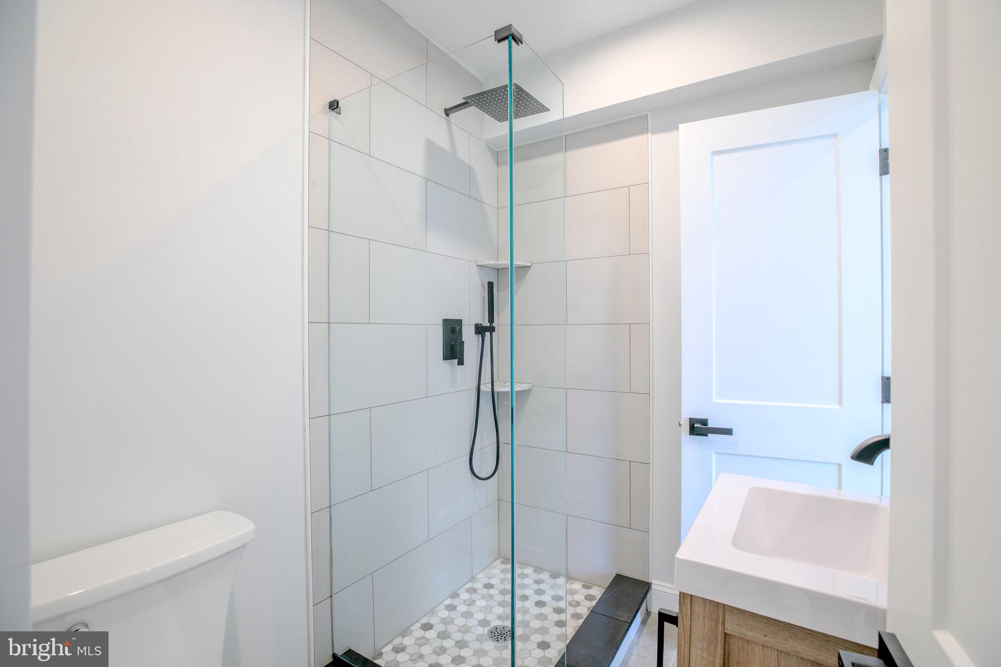 PASSYUNK SQUARE - Residential