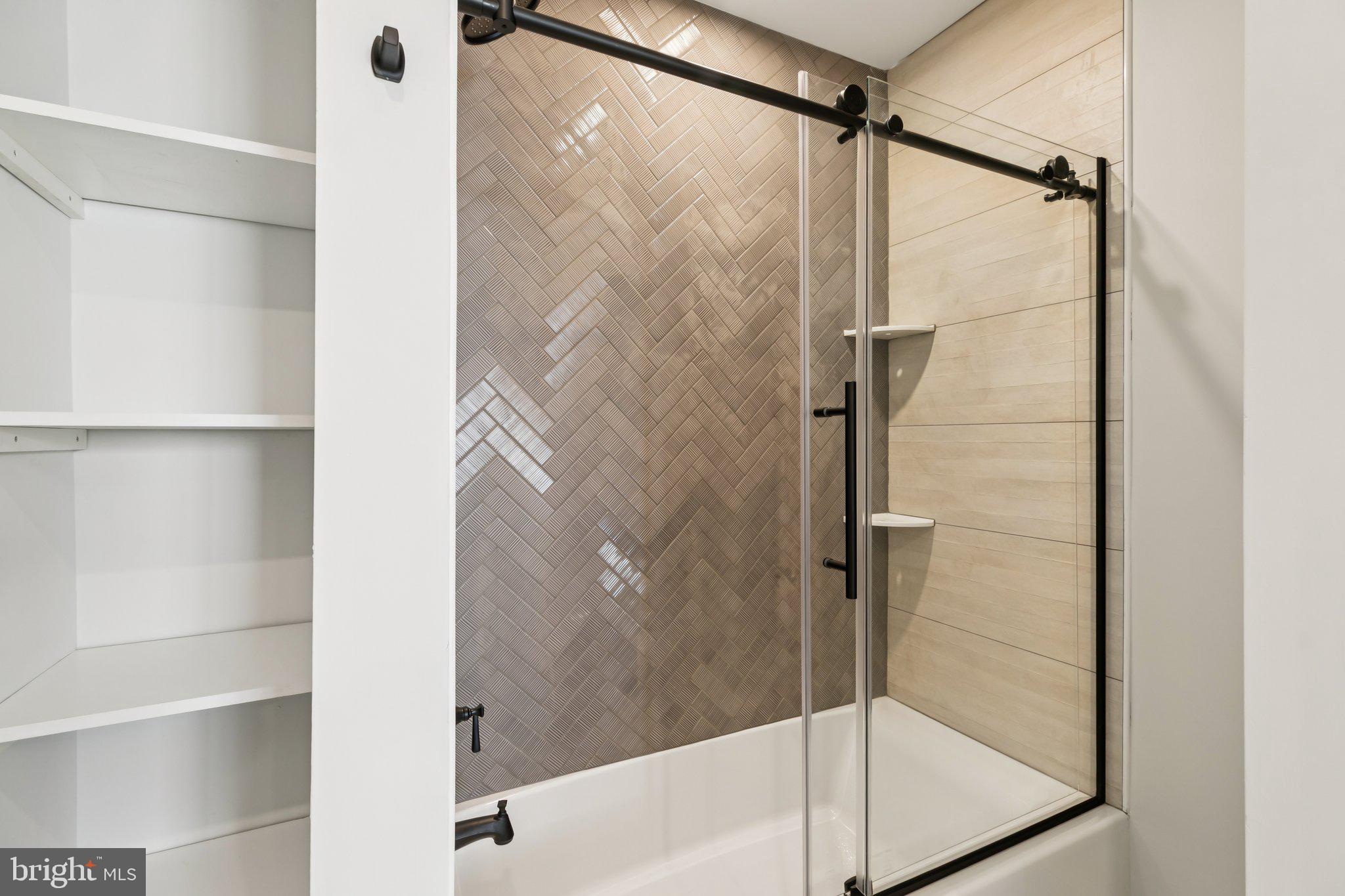 PASSYUNK SQUARE - Residential