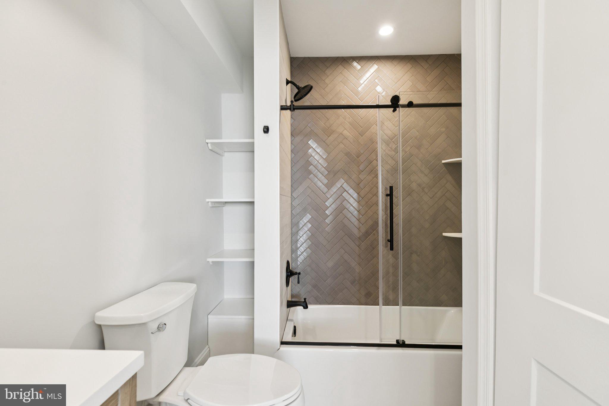 PASSYUNK SQUARE - Residential