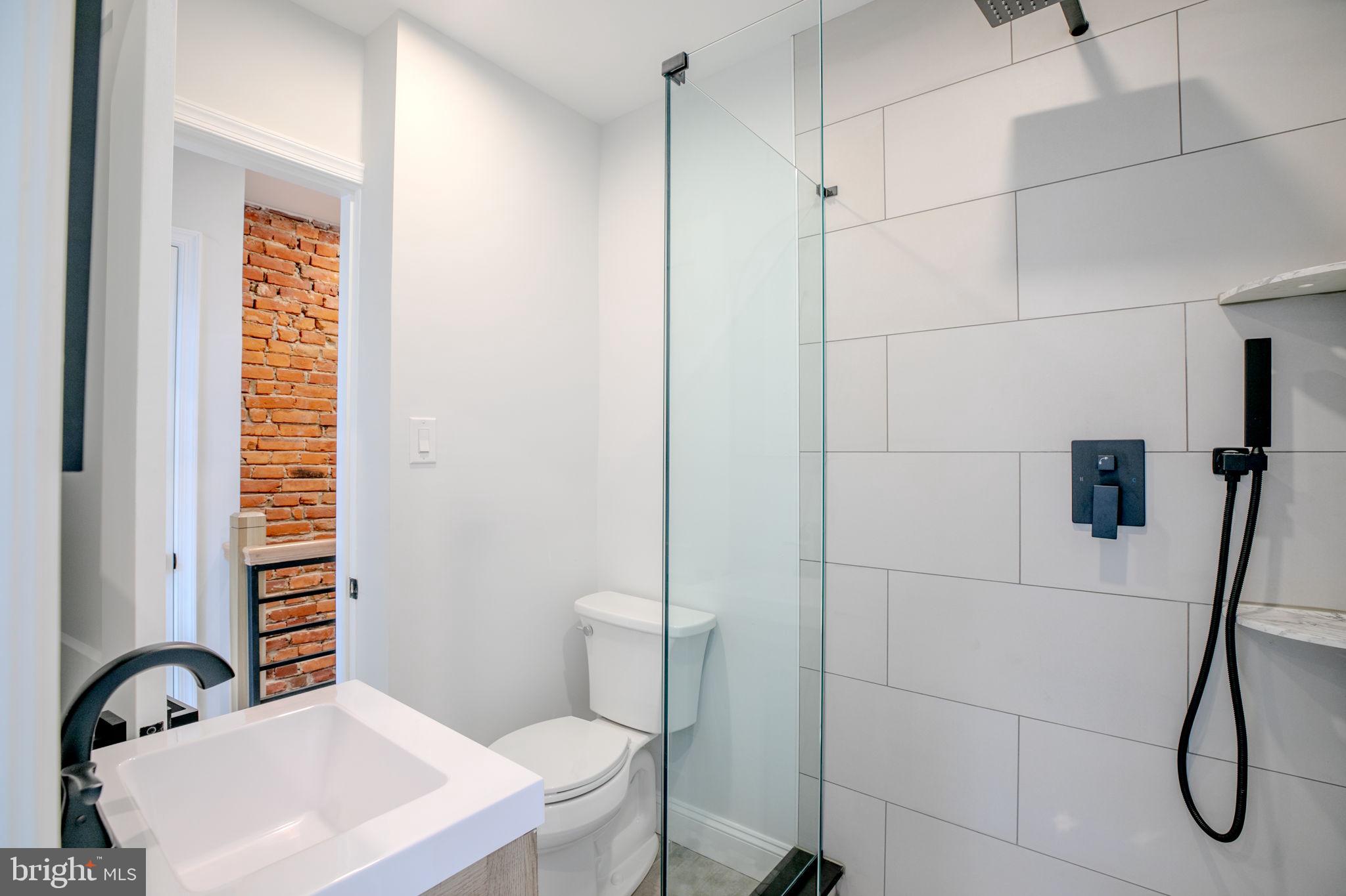 PASSYUNK SQUARE - Residential