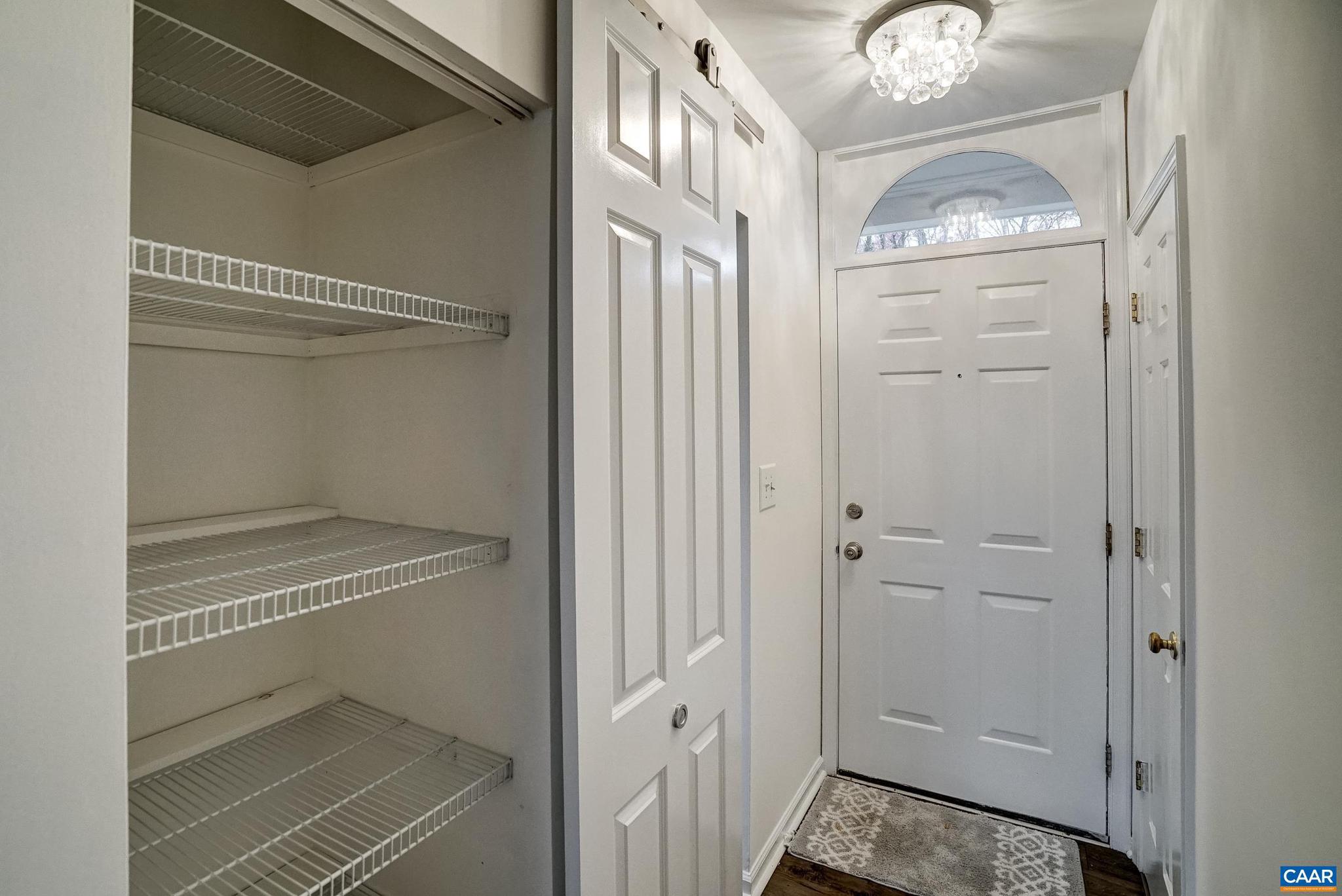 GARDEN COURT - Residential