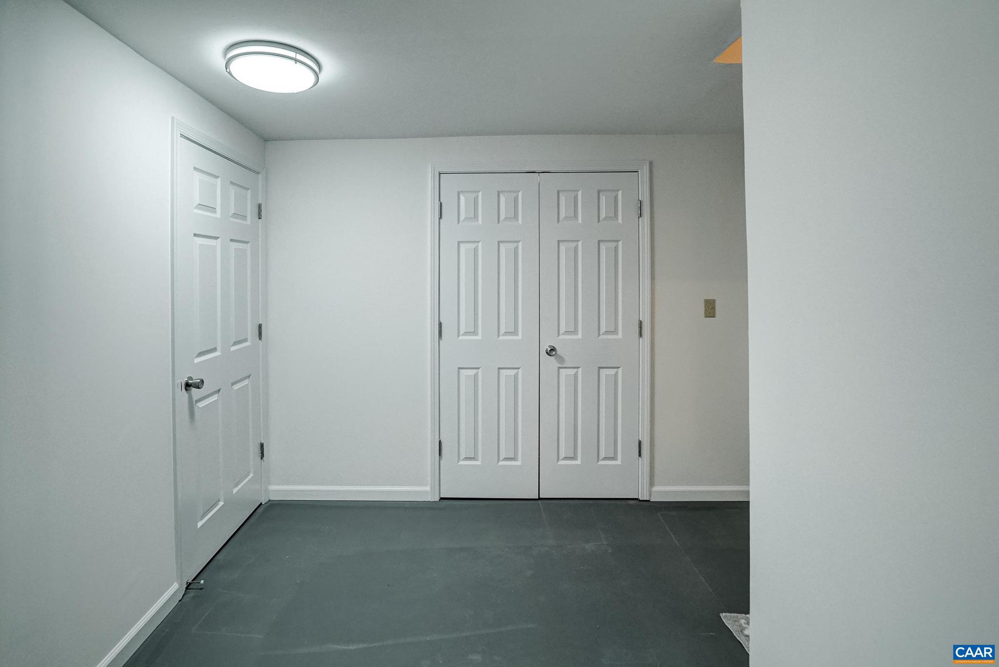 GARDEN COURT - Residential