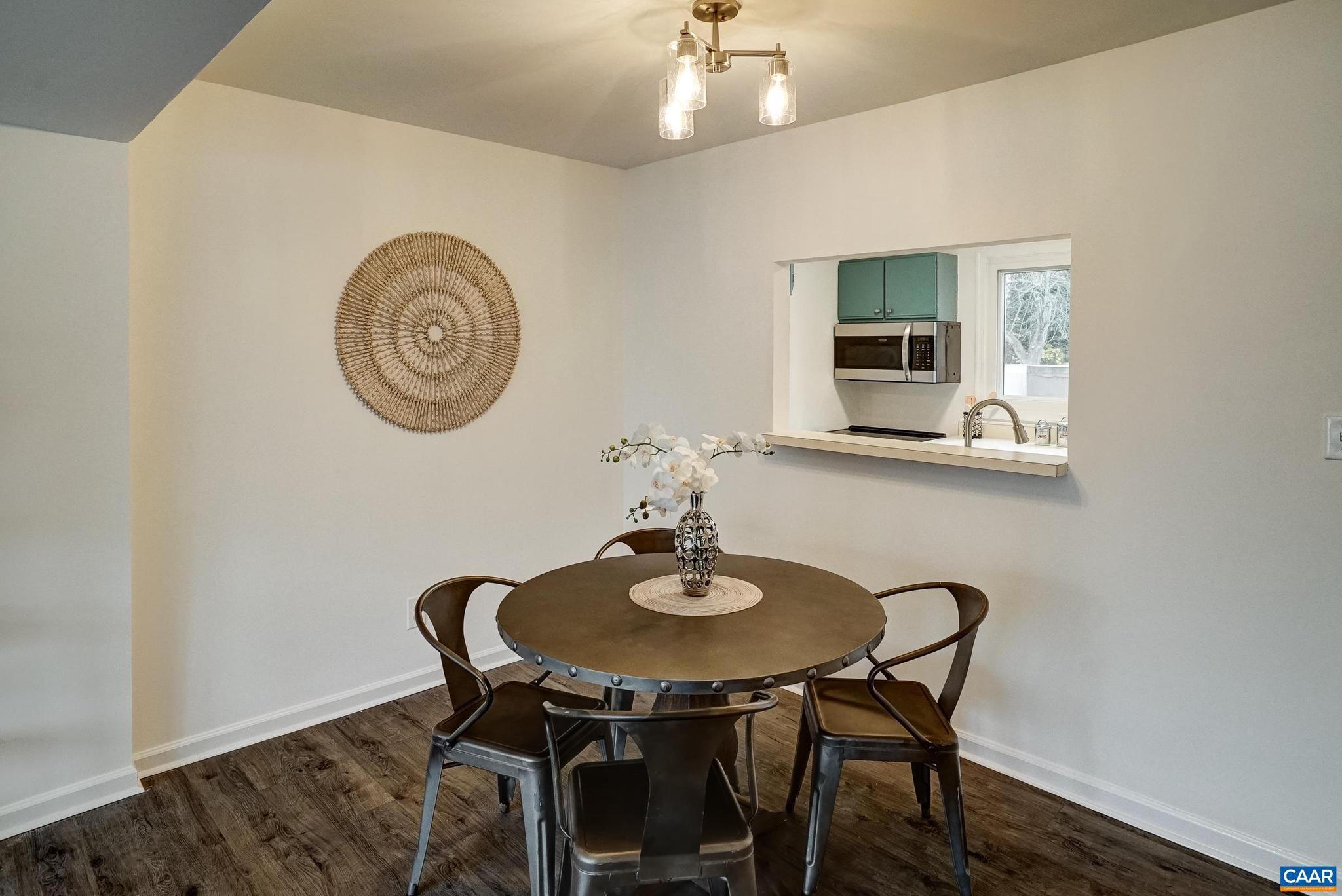 GARDEN COURT - Residential