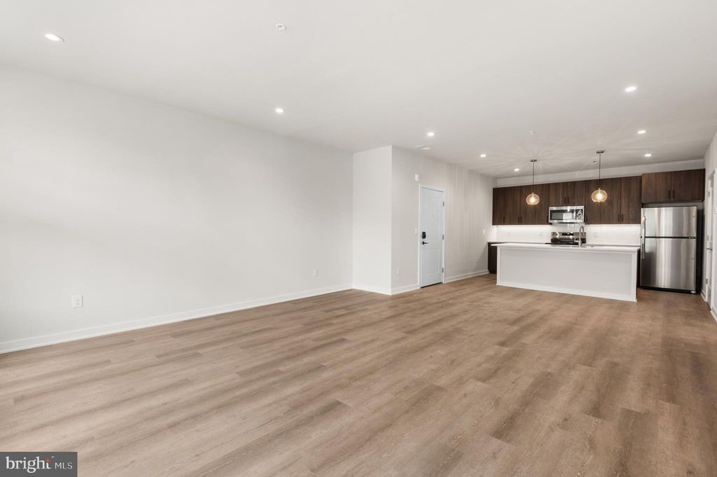 Photo of 26 S York Road #401, HATBORO, PA 19040 (MLS # PAMC2136672)