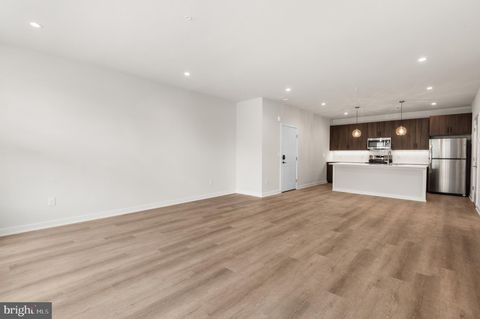 Photo of 26 S York Road #401, HATBORO, PA 19040 (MLS # PAMC2136672)