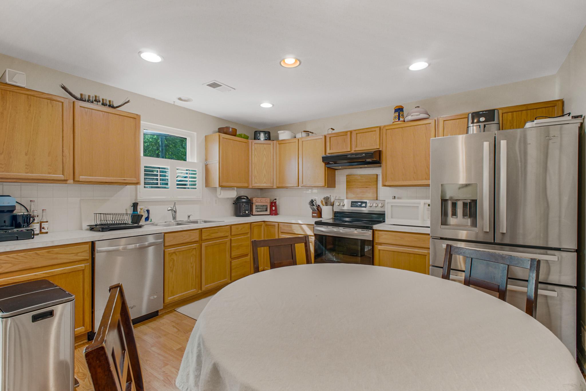 CLASSIC SHORES - Residential