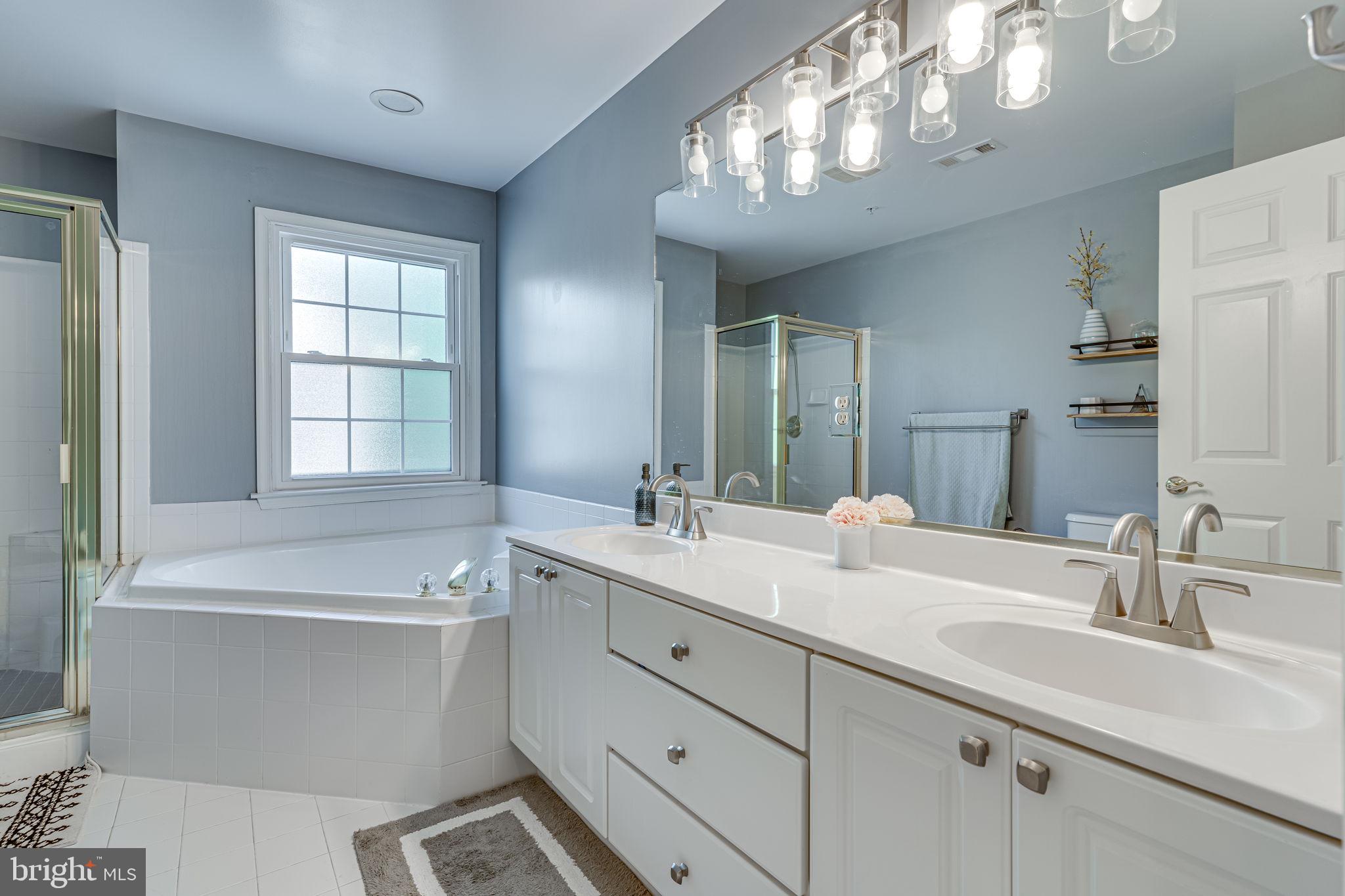 COURTS OF BALLSTON - Residential