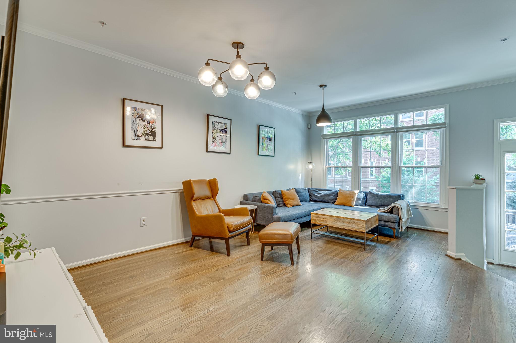 COURTS OF BALLSTON - Residential