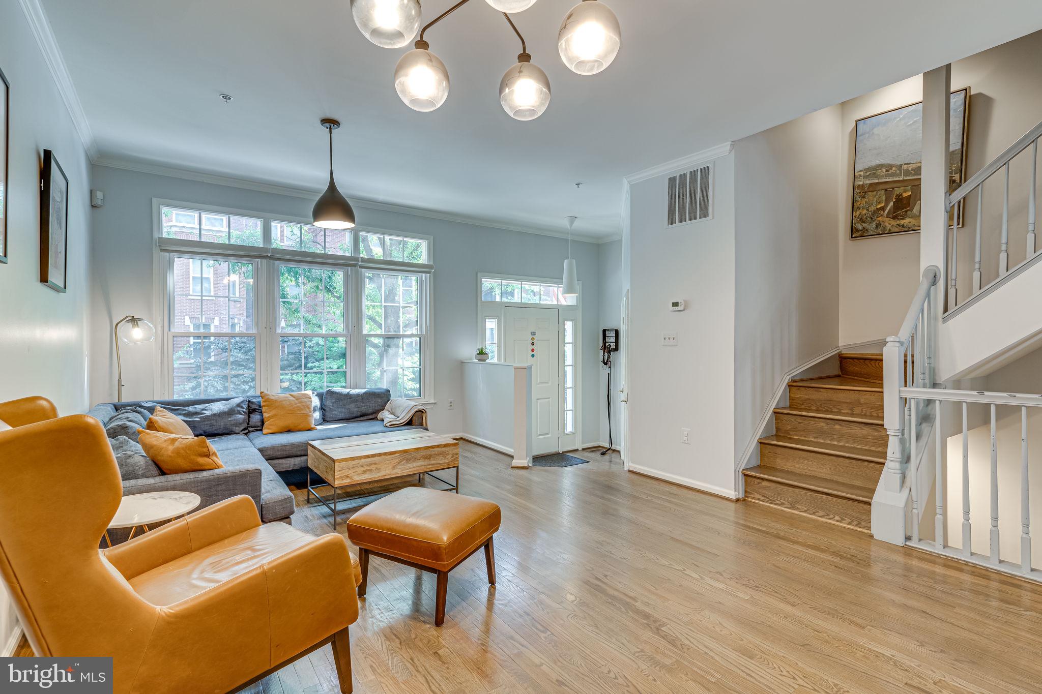 COURTS OF BALLSTON - Residential