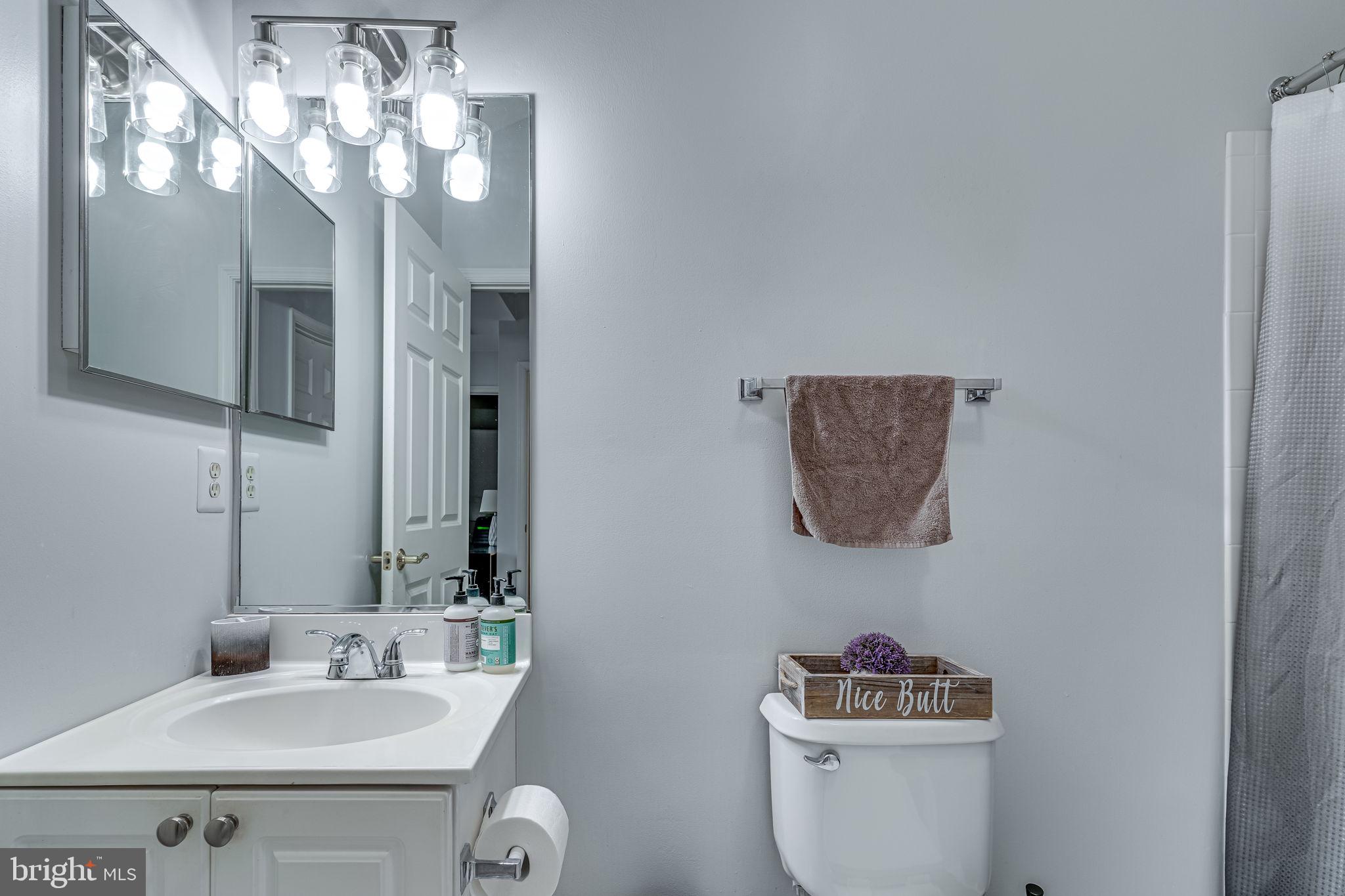 COURTS OF BALLSTON - Residential