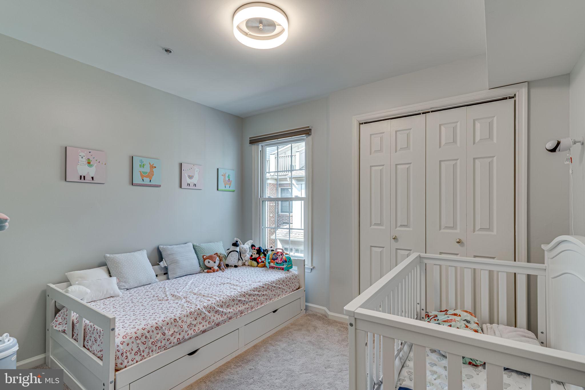 COURTS OF BALLSTON - Residential