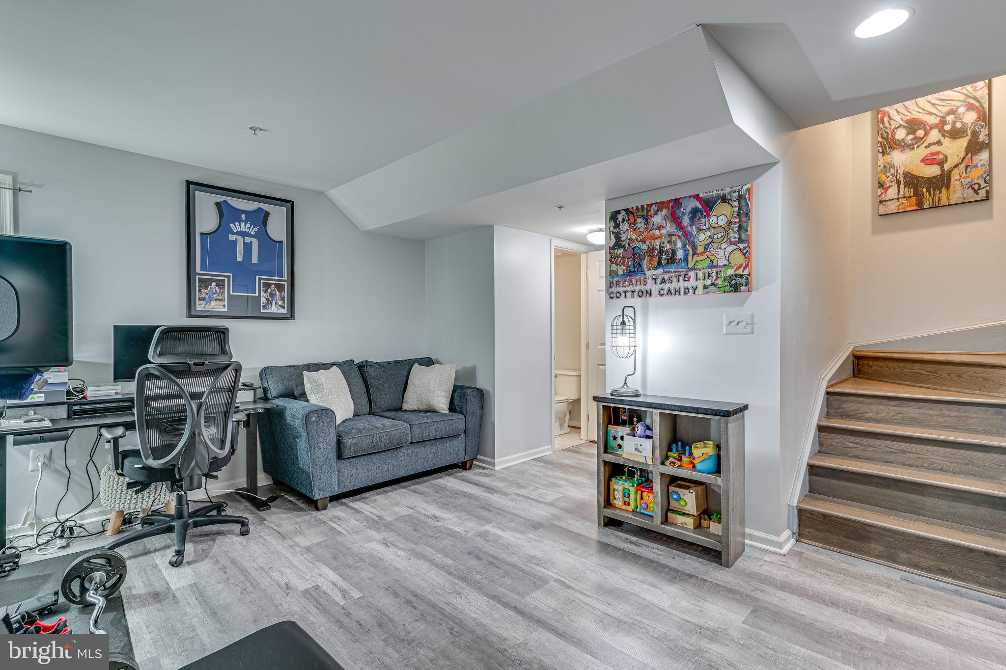 COURTS OF BALLSTON - Residential