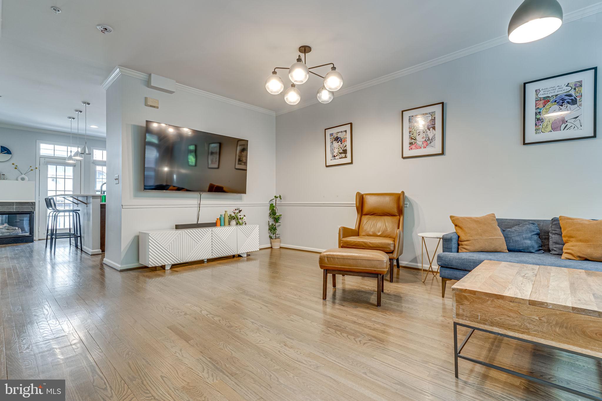 COURTS OF BALLSTON - Residential