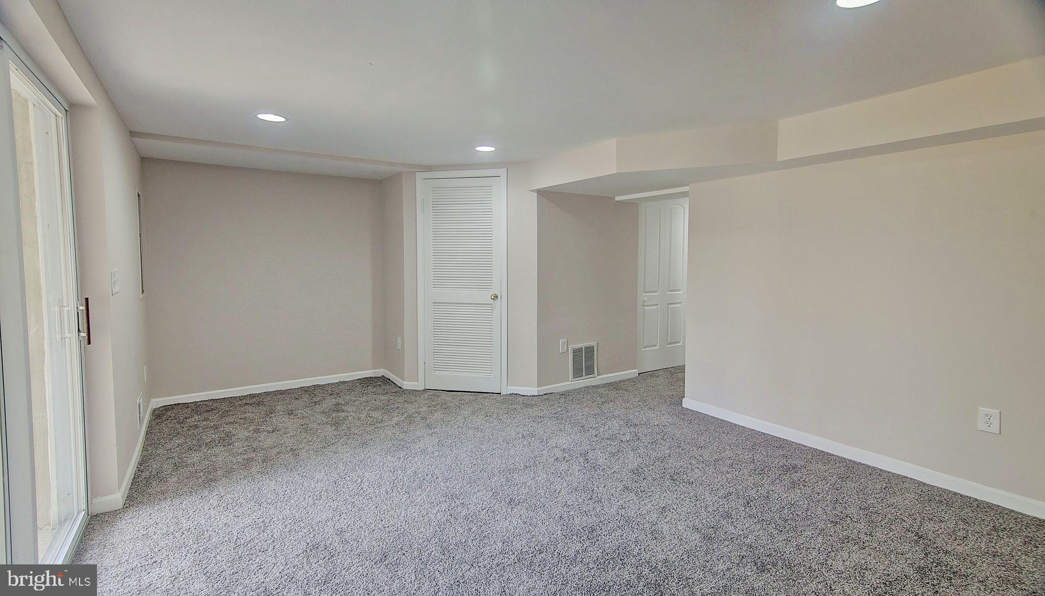 ANDOVER HEIGHTS - Residential Lease