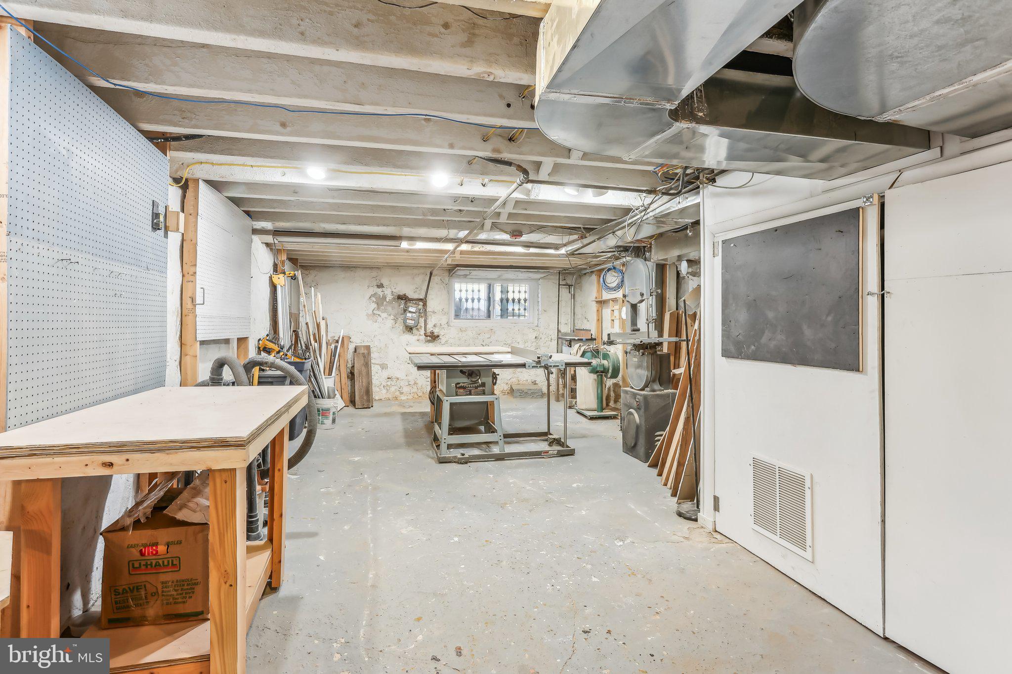 FAIRMOUNT - Residential