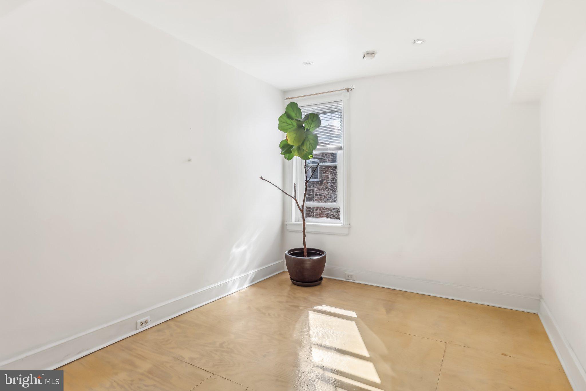 FAIRMOUNT - Residential