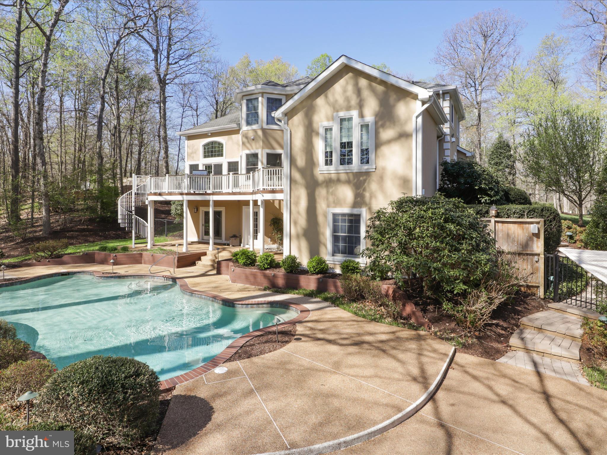 GLENCAIRN - Residential