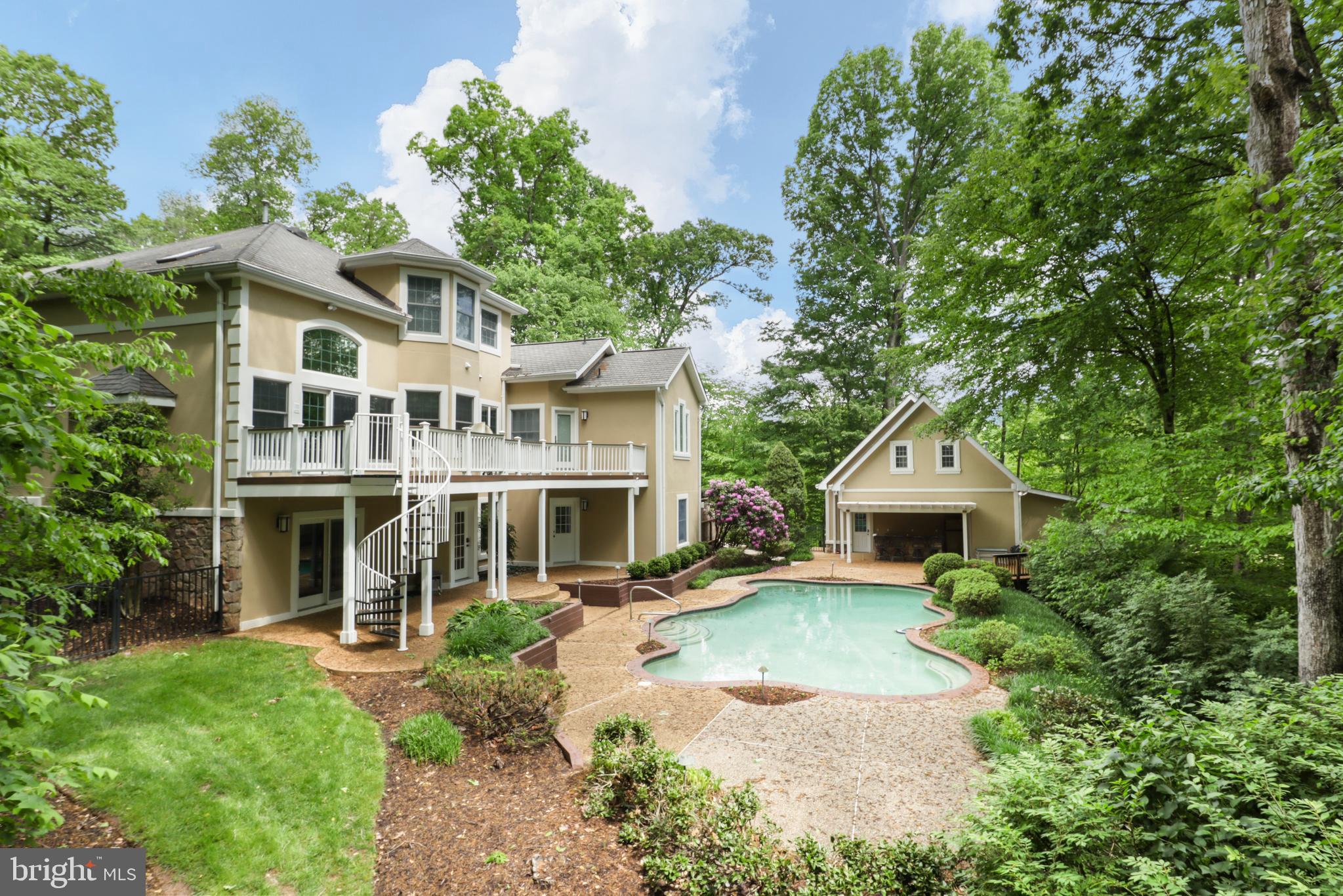 GLENCAIRN - Residential