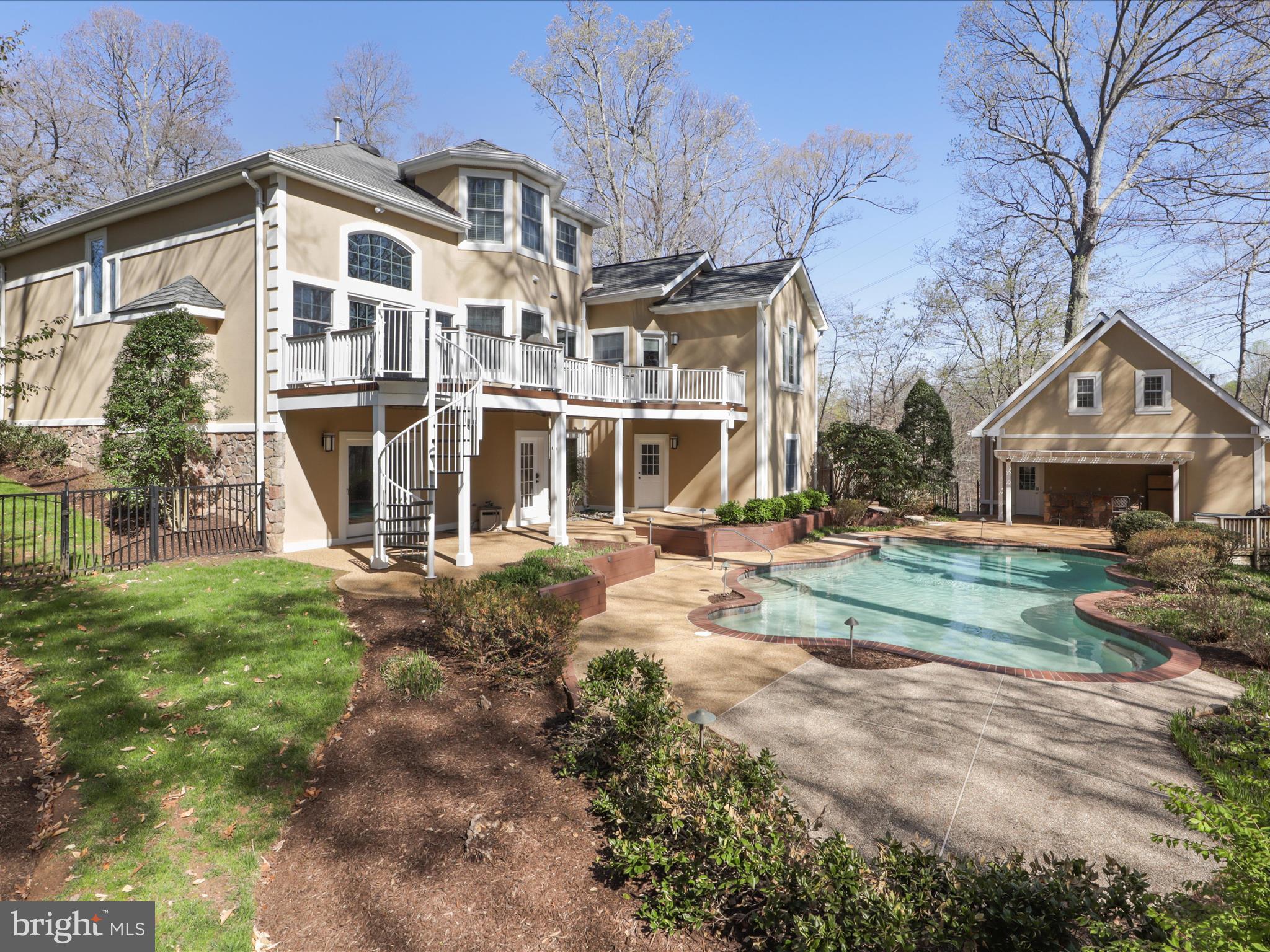 GLENCAIRN - Residential