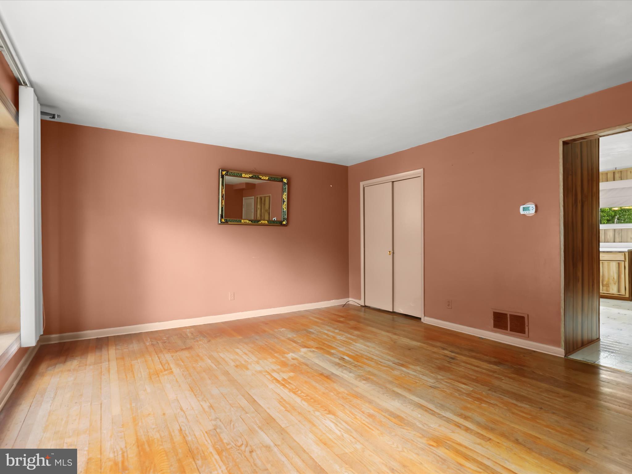 HOES HEIGHTS - Residential