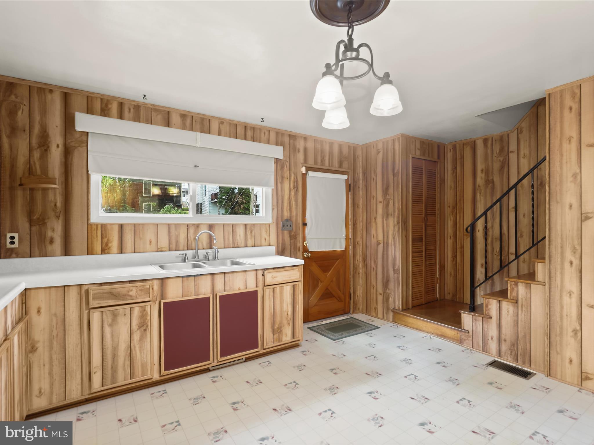 HOES HEIGHTS - Residential