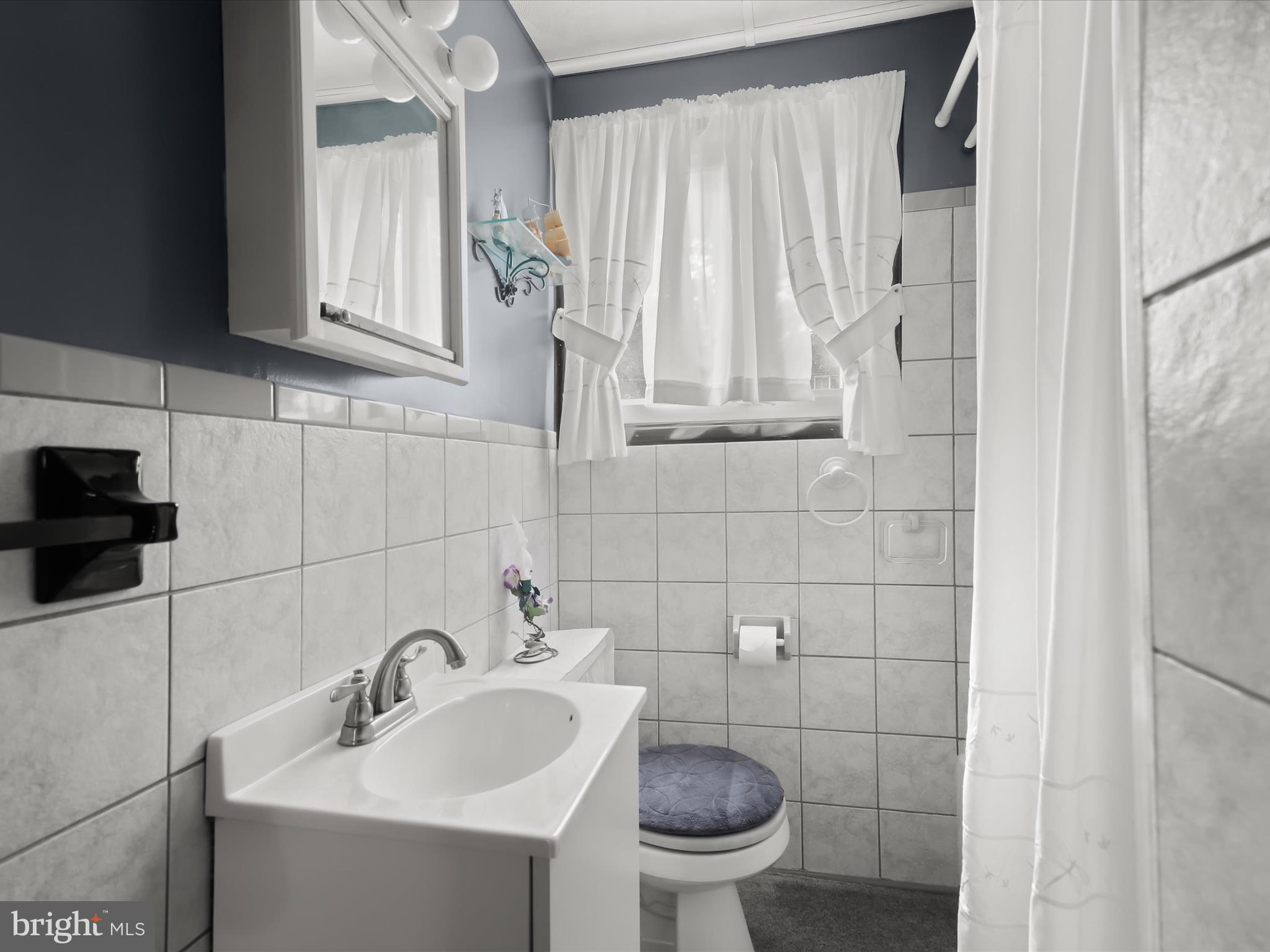 HOES HEIGHTS - Residential