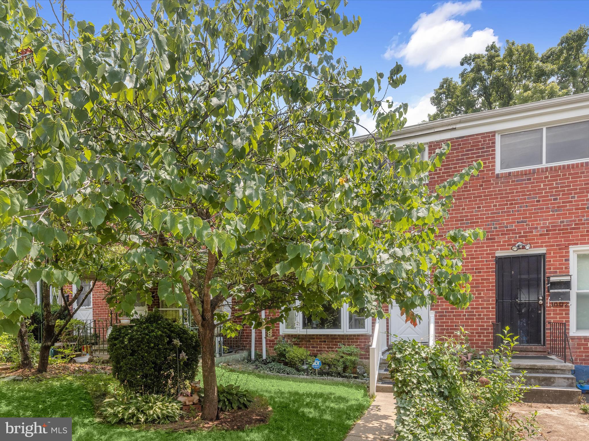 HOES HEIGHTS - Residential