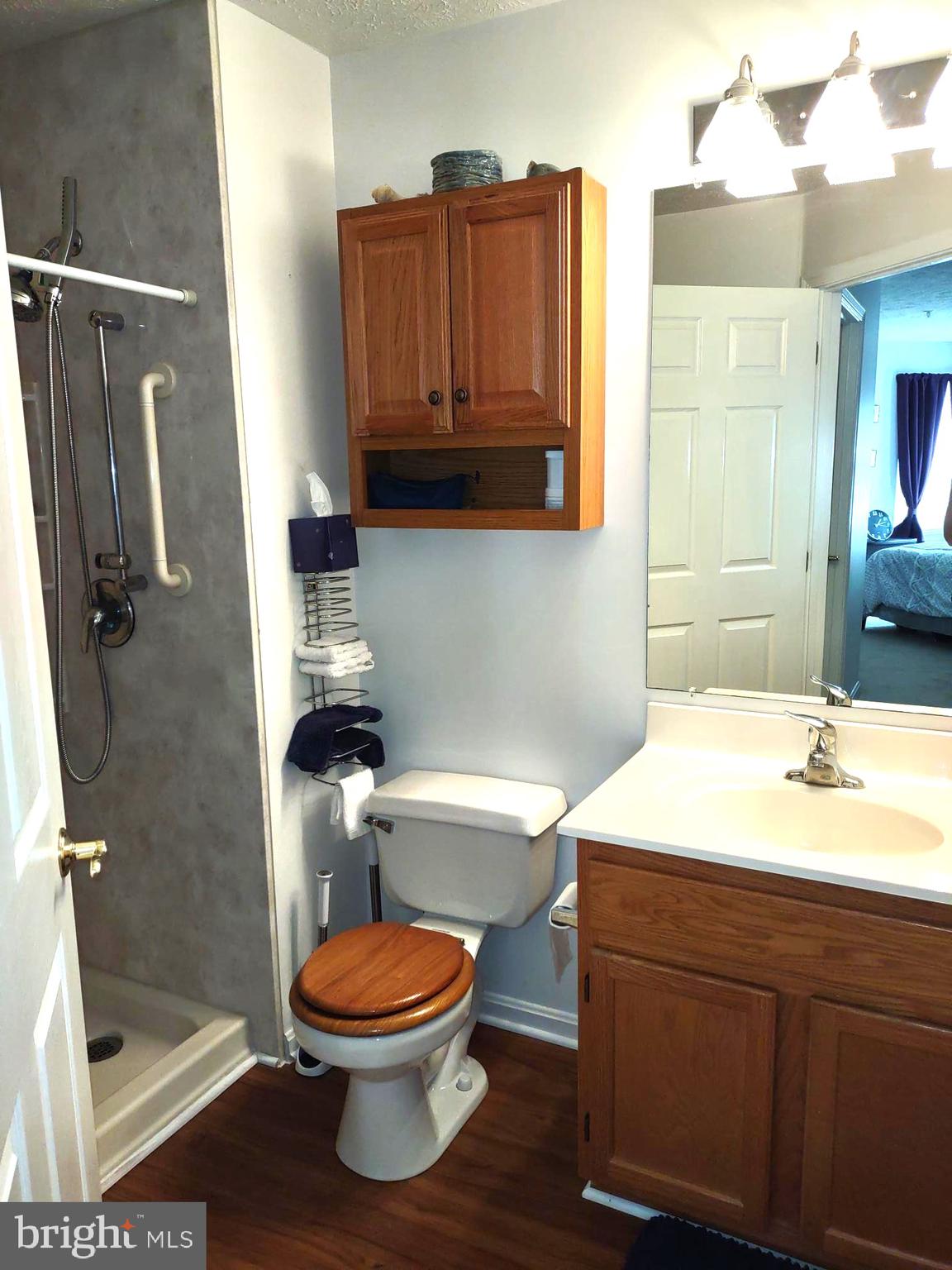 BAYLAND CONDO - Residential