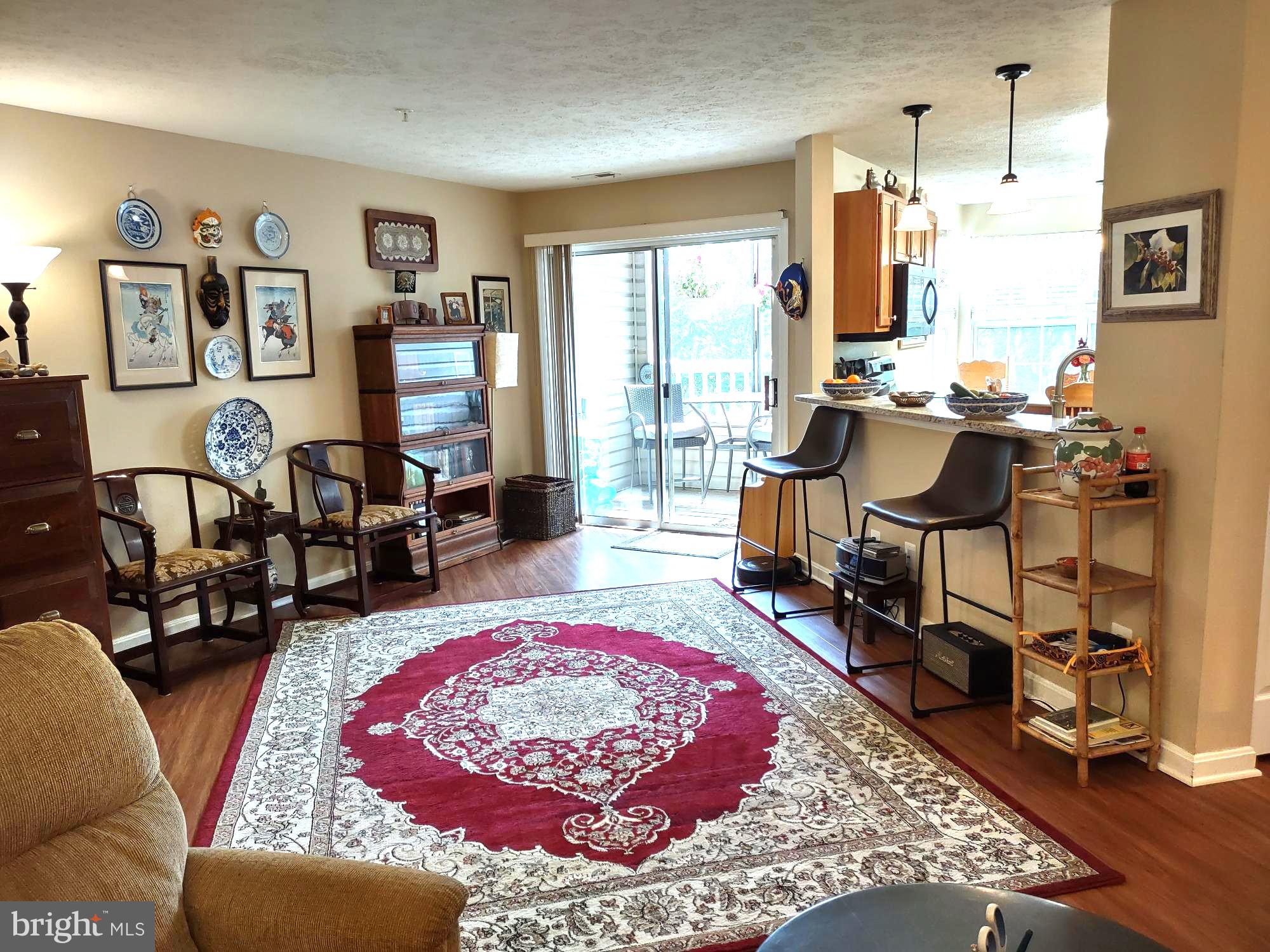 BAYLAND CONDO - Residential